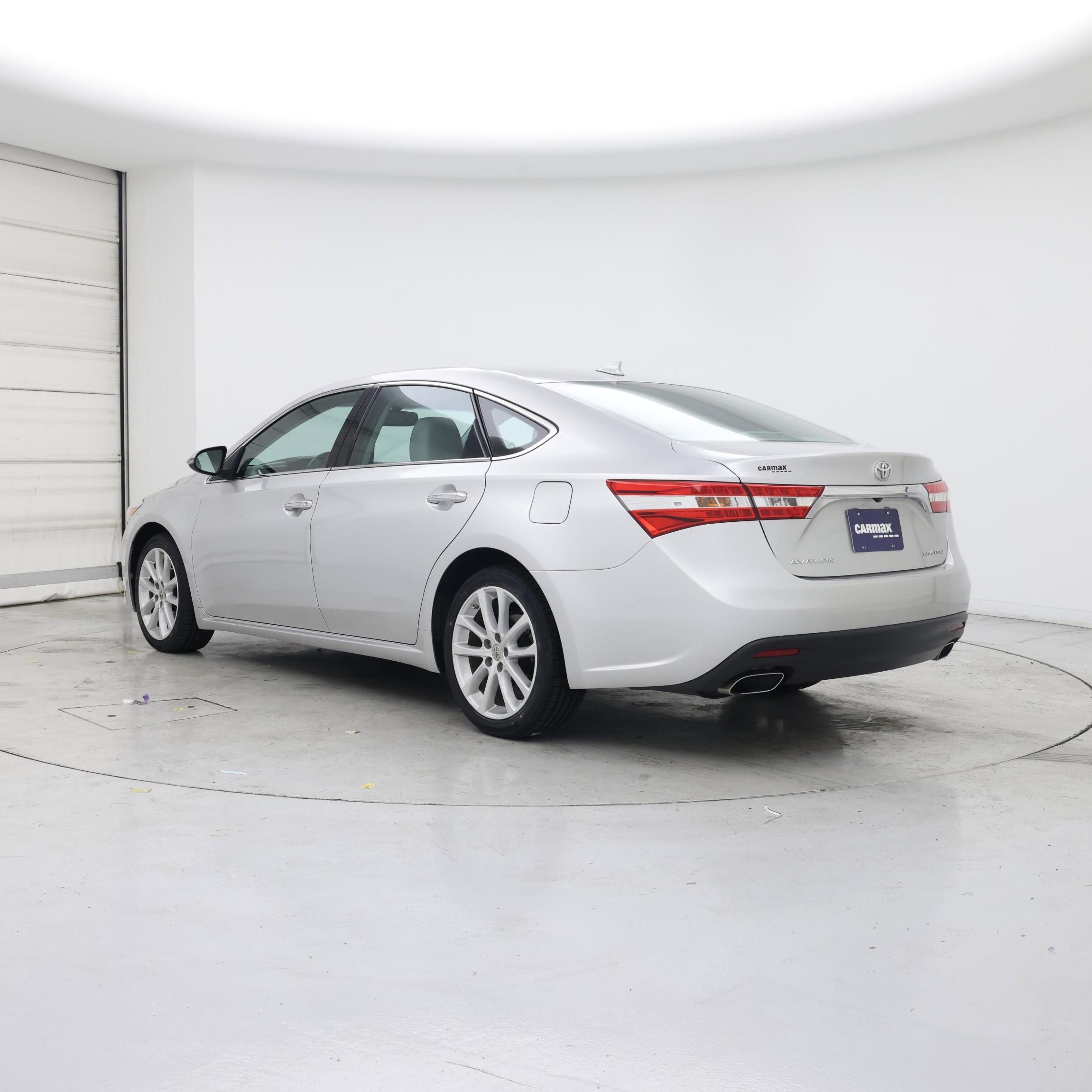 Thumbnail: 2014 Toyota Avalon - 2