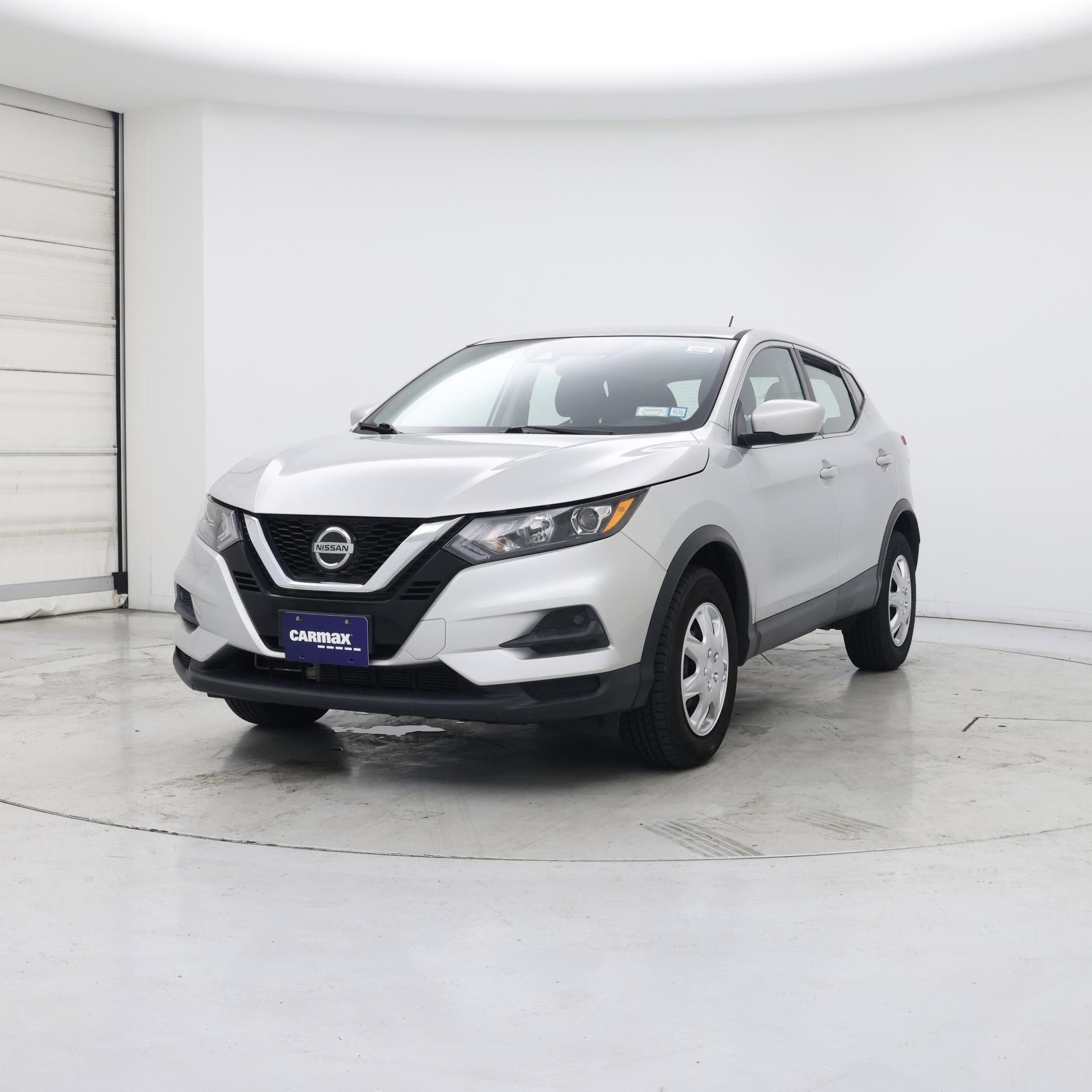 Thumbnail: 2020 Nissan Rogue Sport - 4
