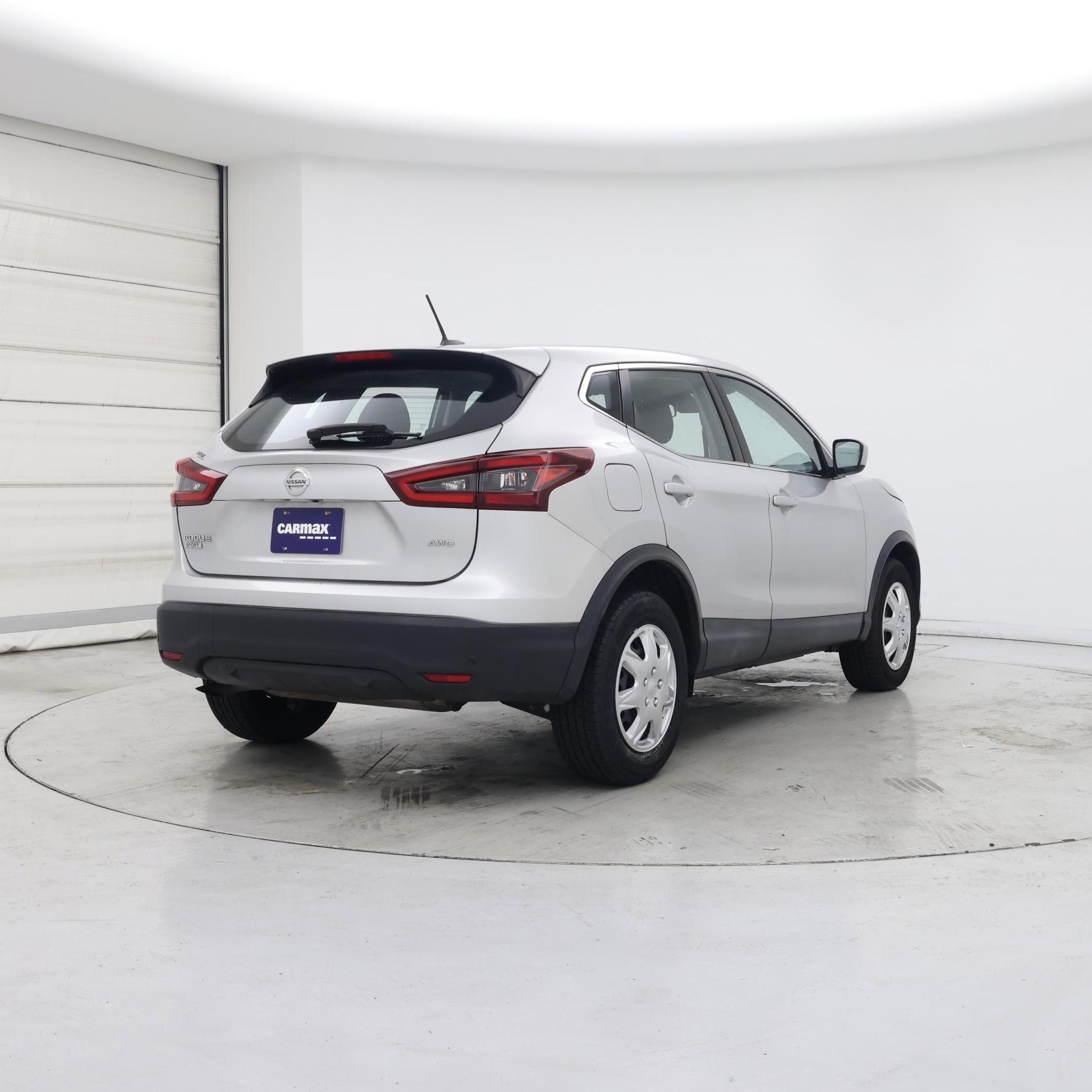 Thumbnail: 2020 Nissan Rogue Sport - 8