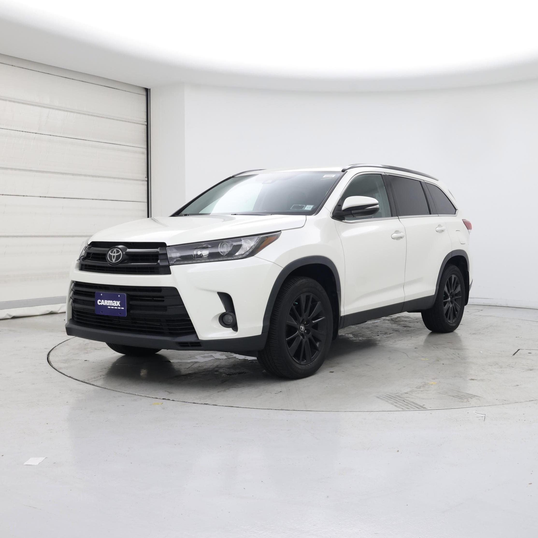 Thumbnail: 2019 Toyota Highlander - 4
