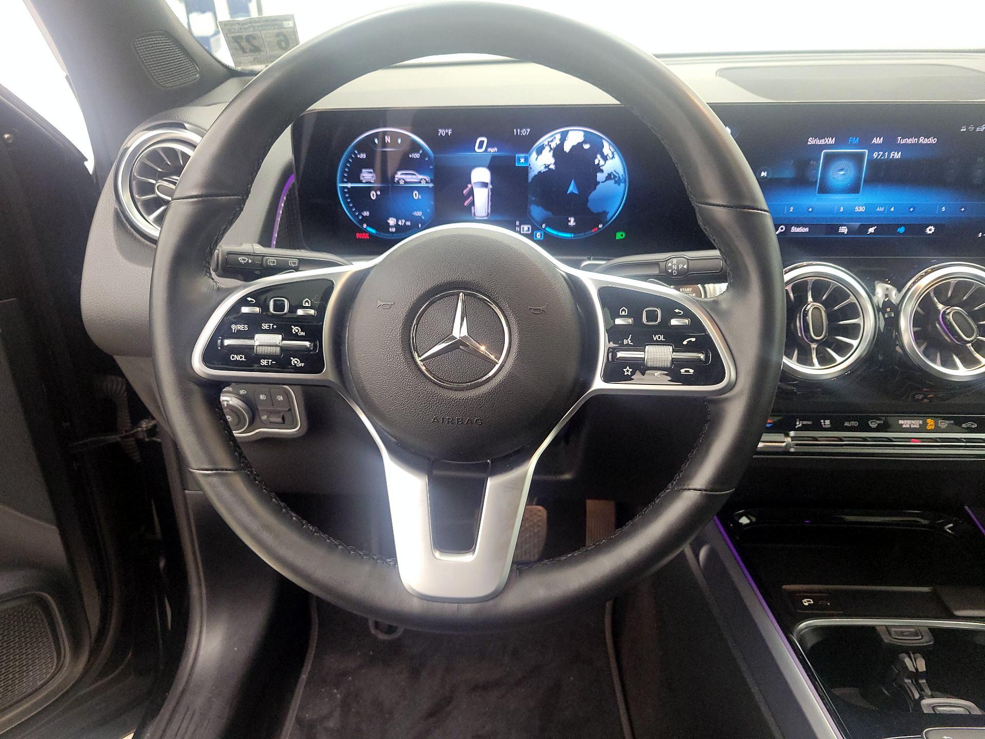 Thumbnail: 2022 Mercedes-Benz GLB - 10