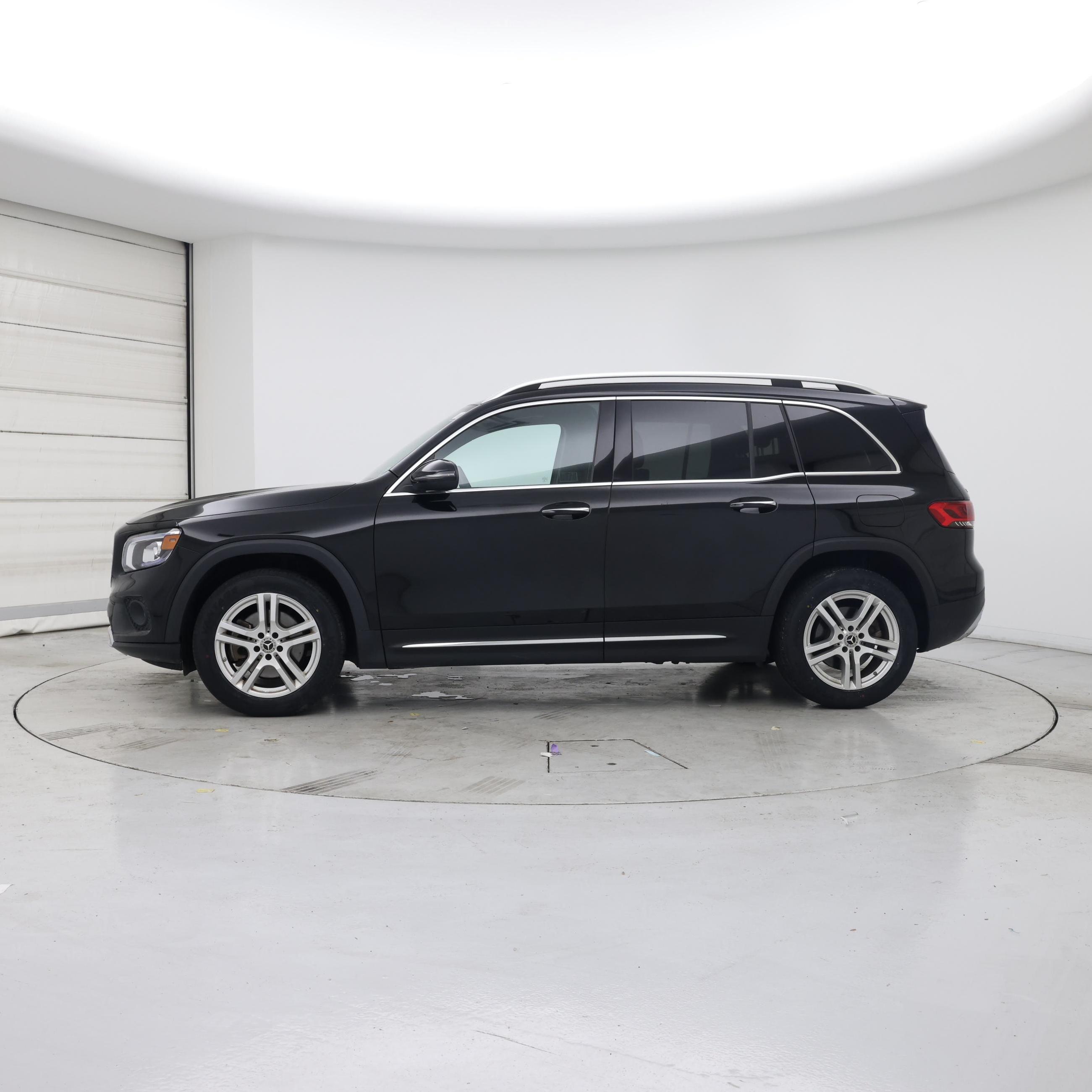 Thumbnail: 2022 Mercedes-Benz GLB - 3