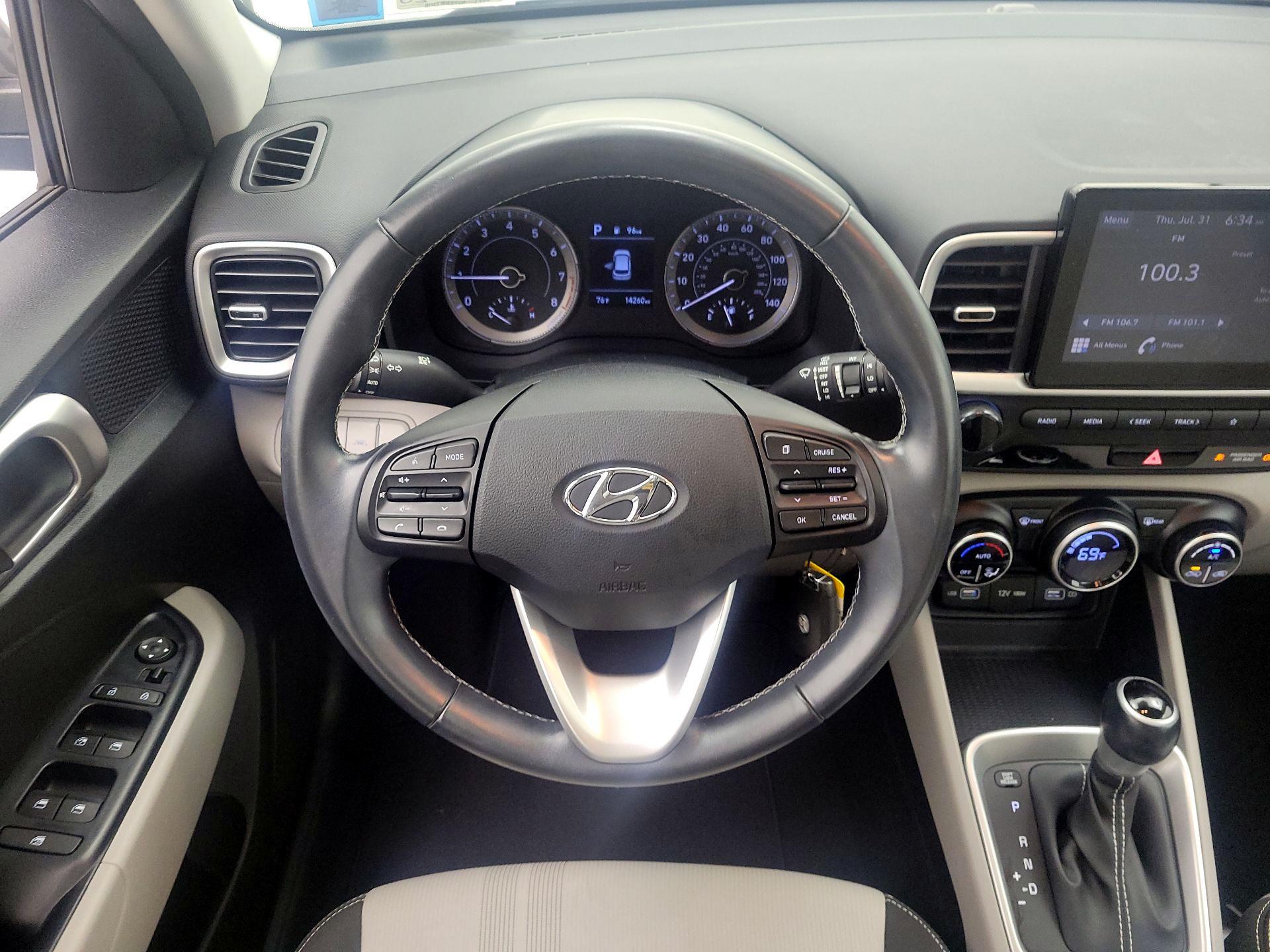 Thumbnail: 2022 Hyundai Venue - 10