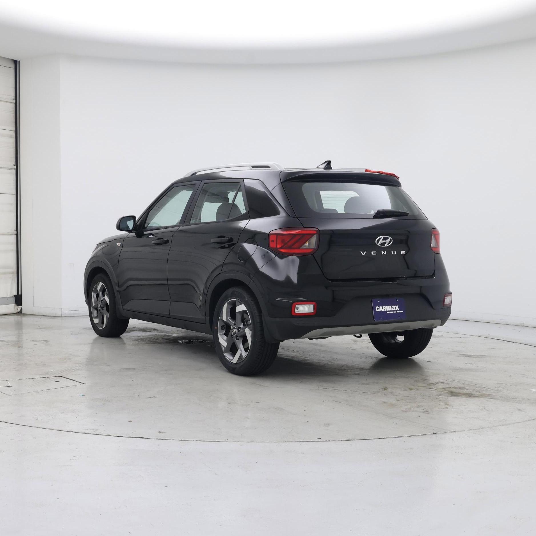 Thumbnail: 2022 Hyundai Venue - 2