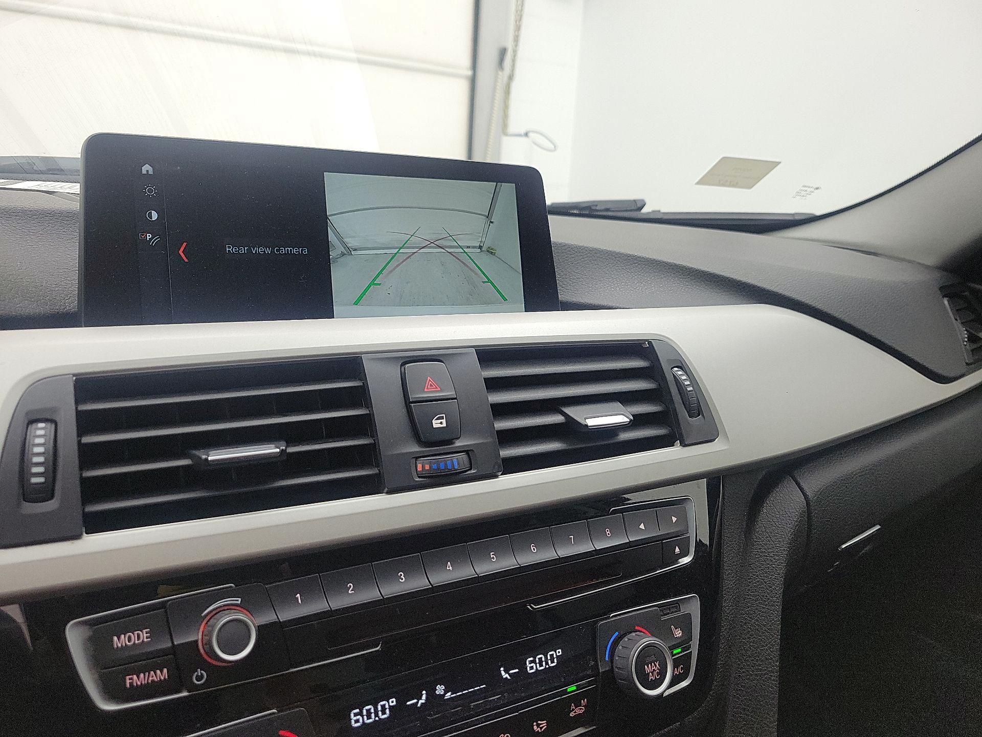 Thumbnail: 2018 BMW 3 Series - 15
