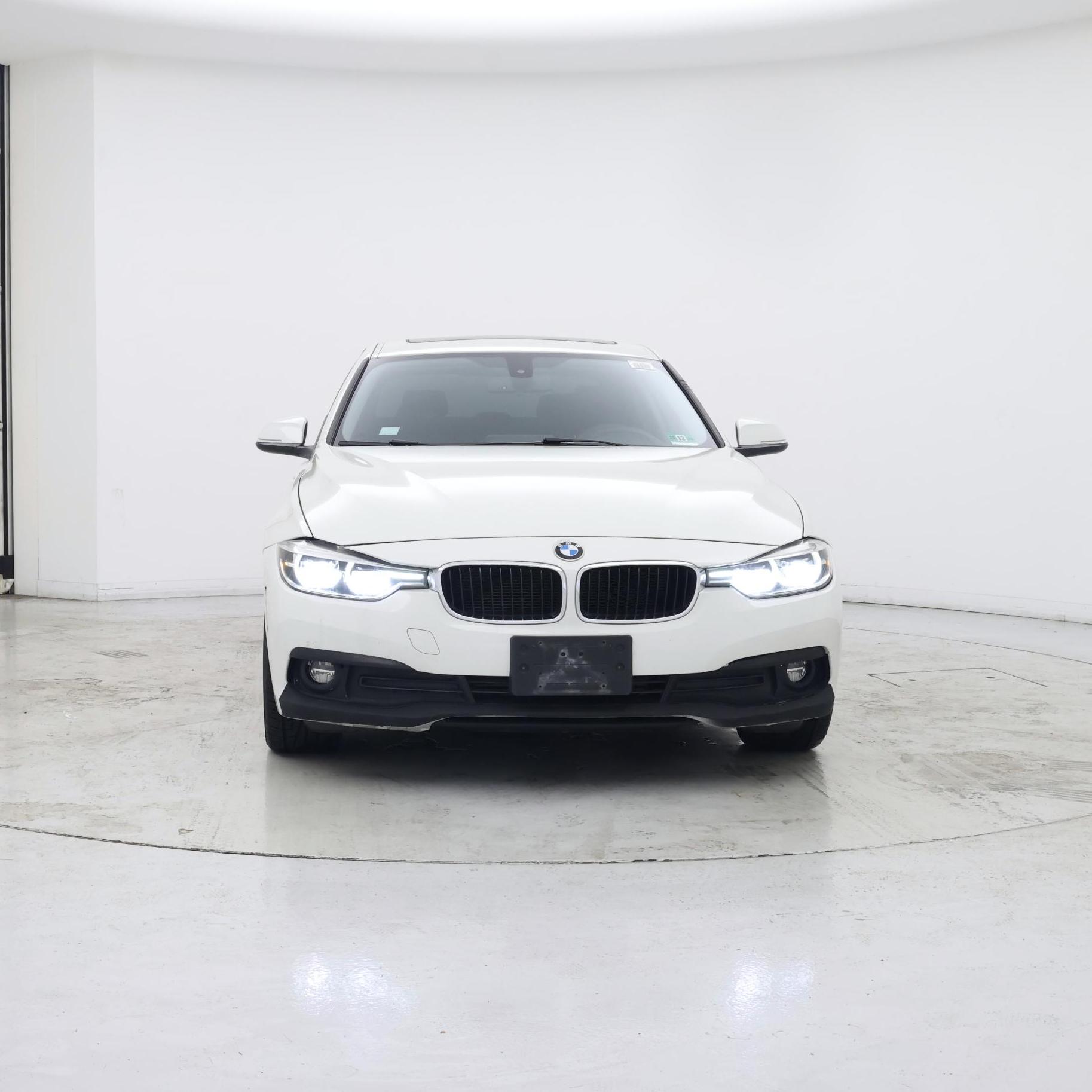 Thumbnail: 2018 BMW 3 Series - 5