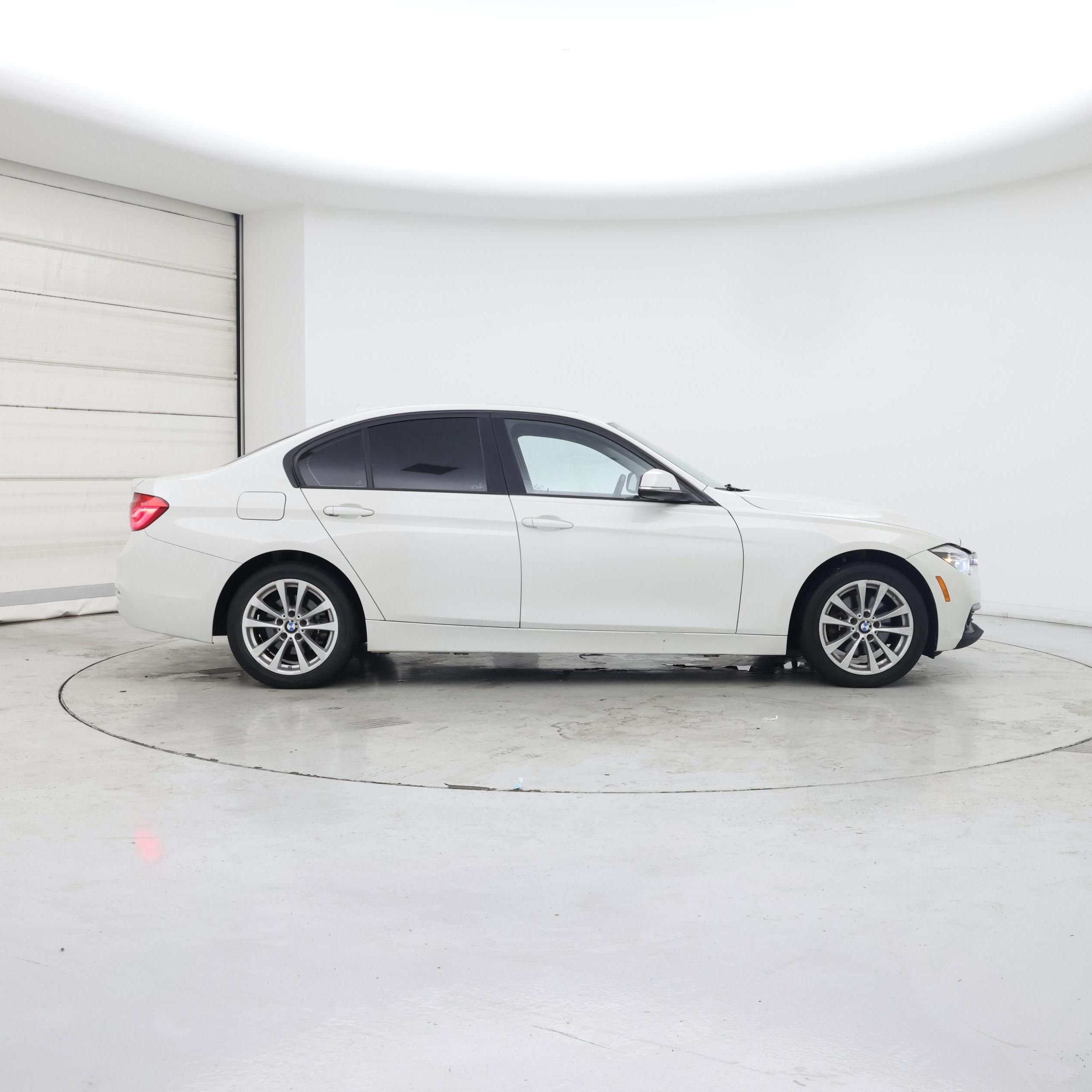 Thumbnail: 2018 BMW 3 Series - 7