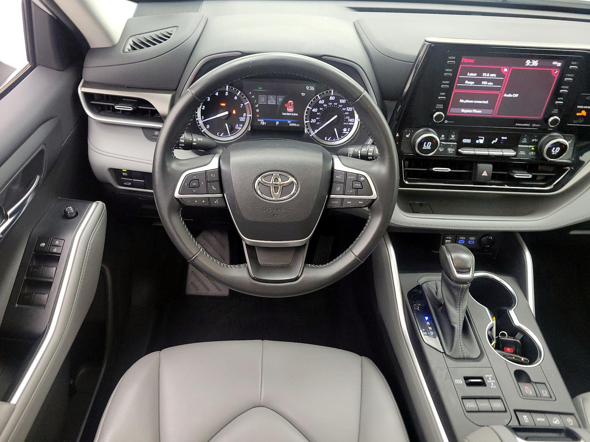 Thumbnail: 2022 Toyota Highlander - 9