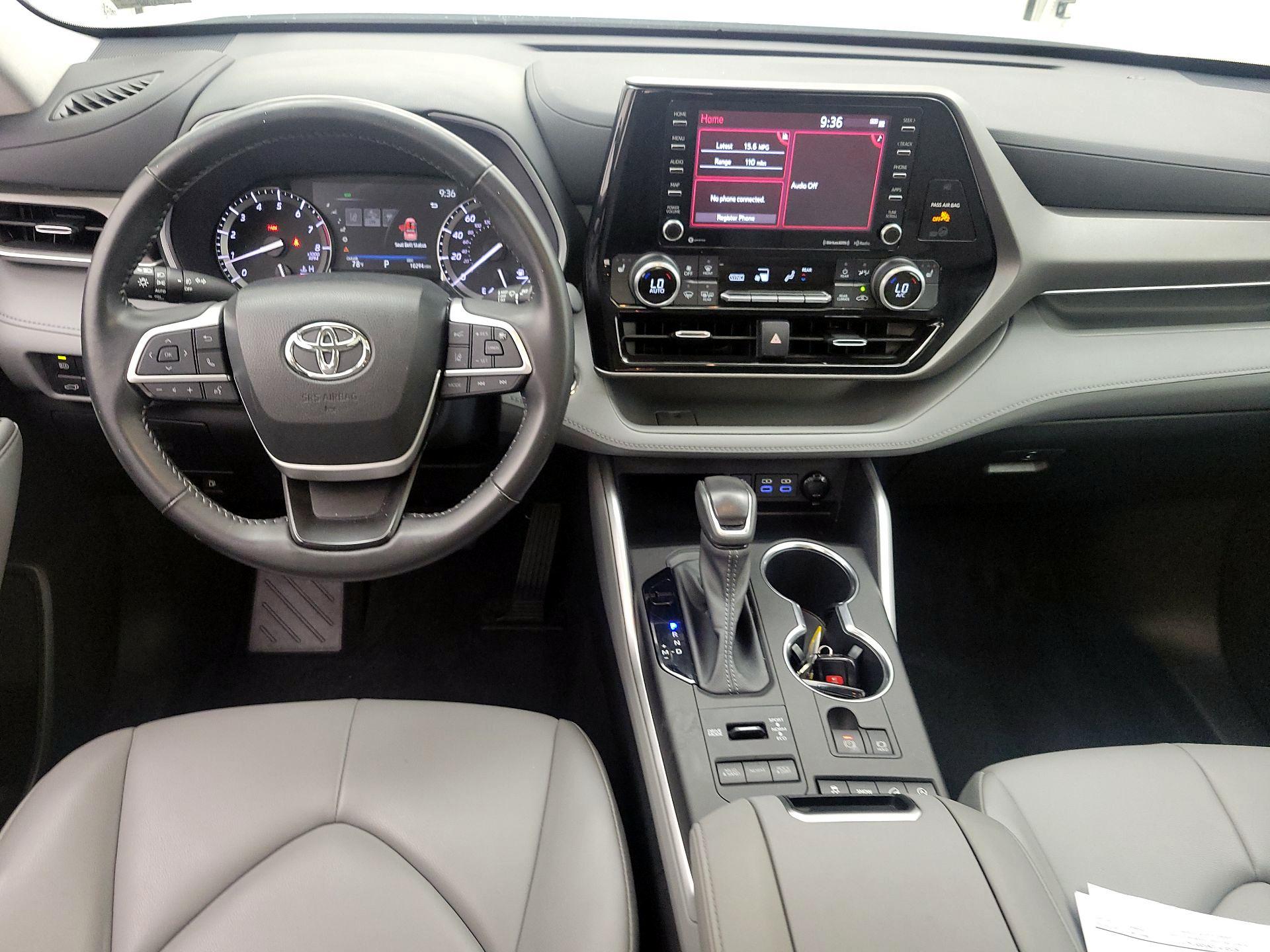 Thumbnail: 2022 Toyota Highlander - 11