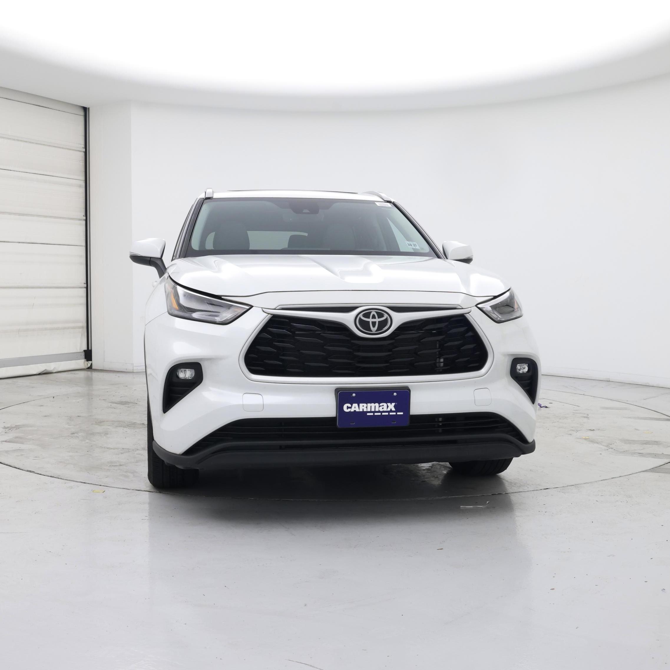 Thumbnail: 2022 Toyota Highlander - 5