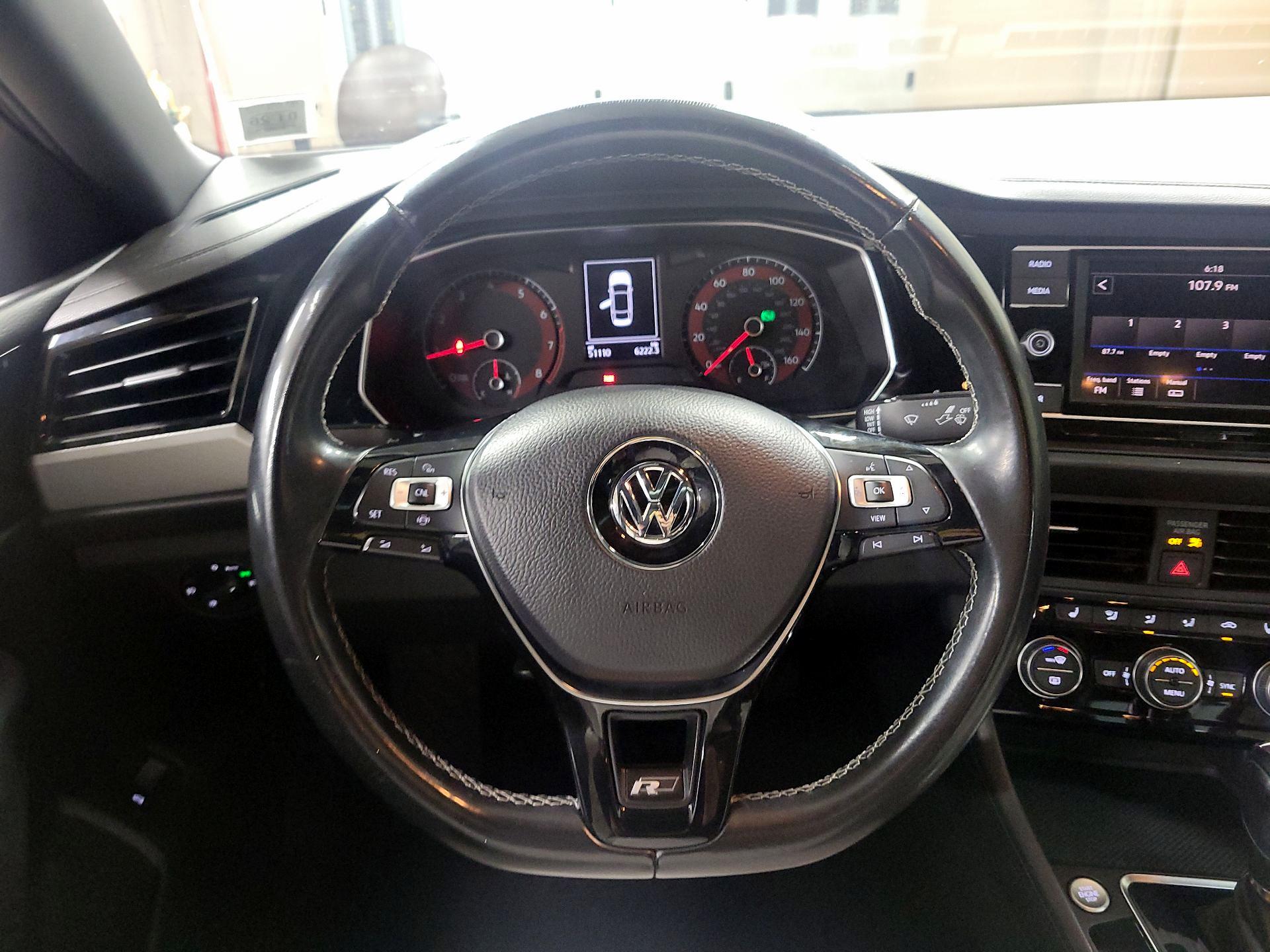 Thumbnail: 2019 Volkswagen Jetta - 10