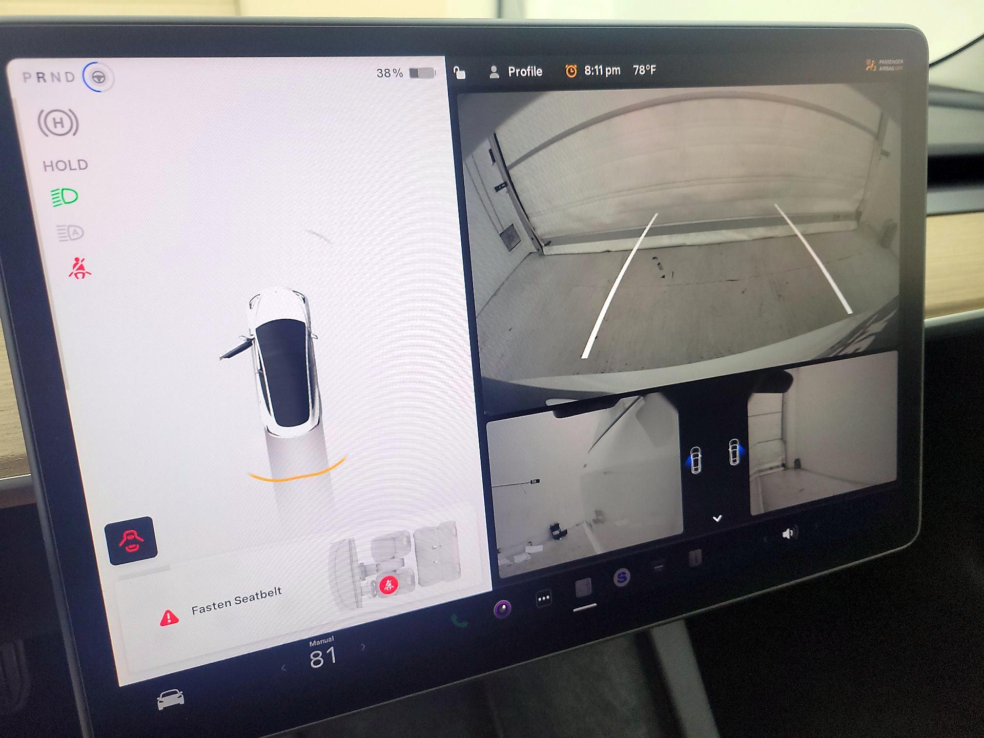 Thumbnail: 2022 Tesla Model 3 - 14