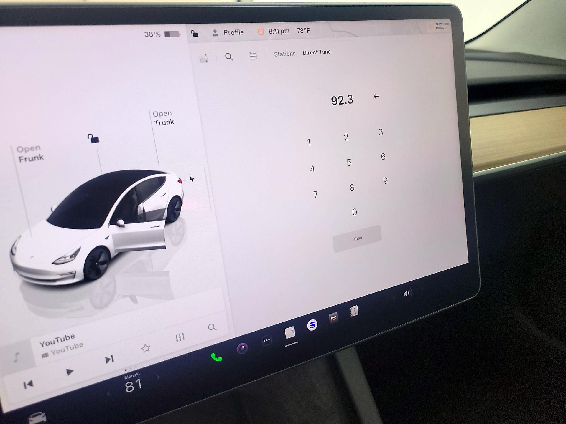 Thumbnail: 2022 Tesla Model 3 - 15