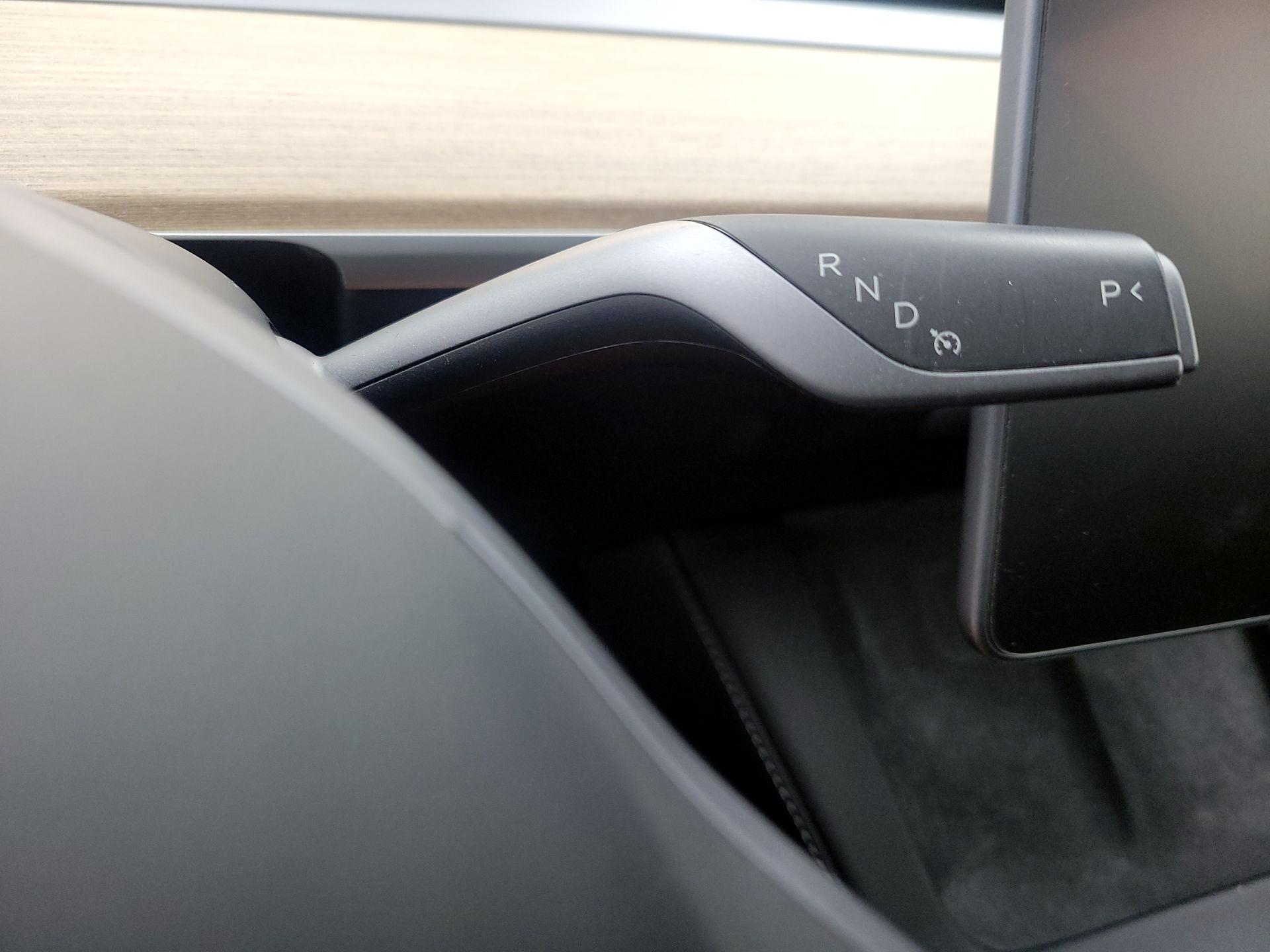 Thumbnail: 2022 Tesla Model 3 - 17