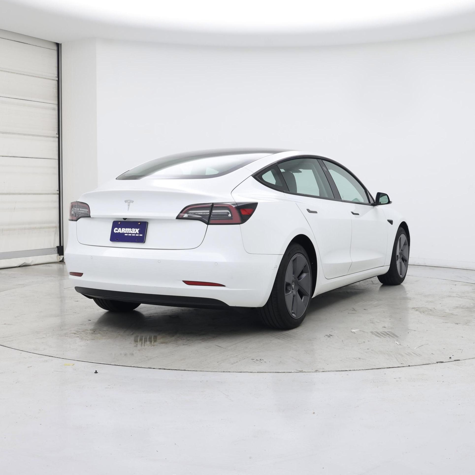 Thumbnail: 2022 Tesla Model 3 - 8