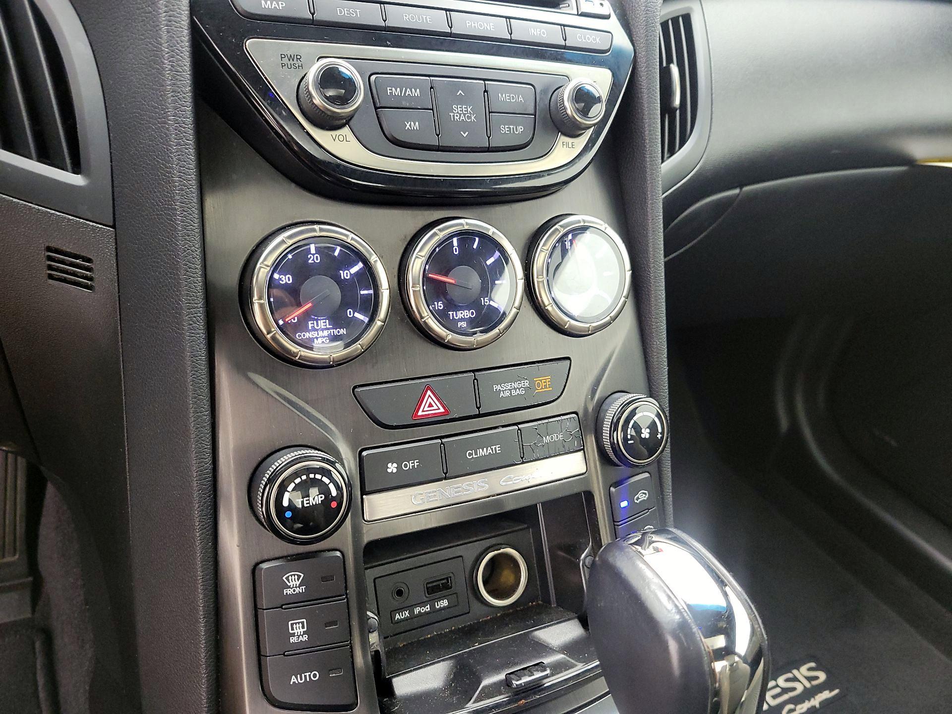 Thumbnail: 2013 Hyundai Genesis - 15