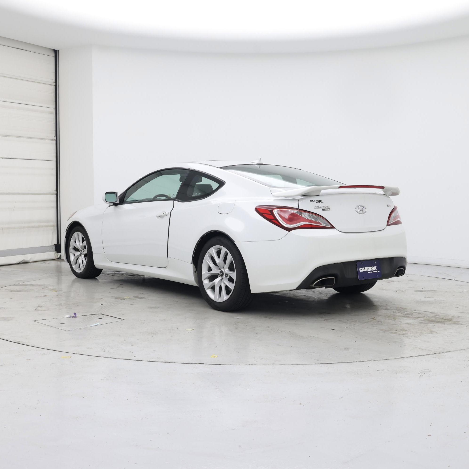 Thumbnail: 2013 Hyundai Genesis - 2