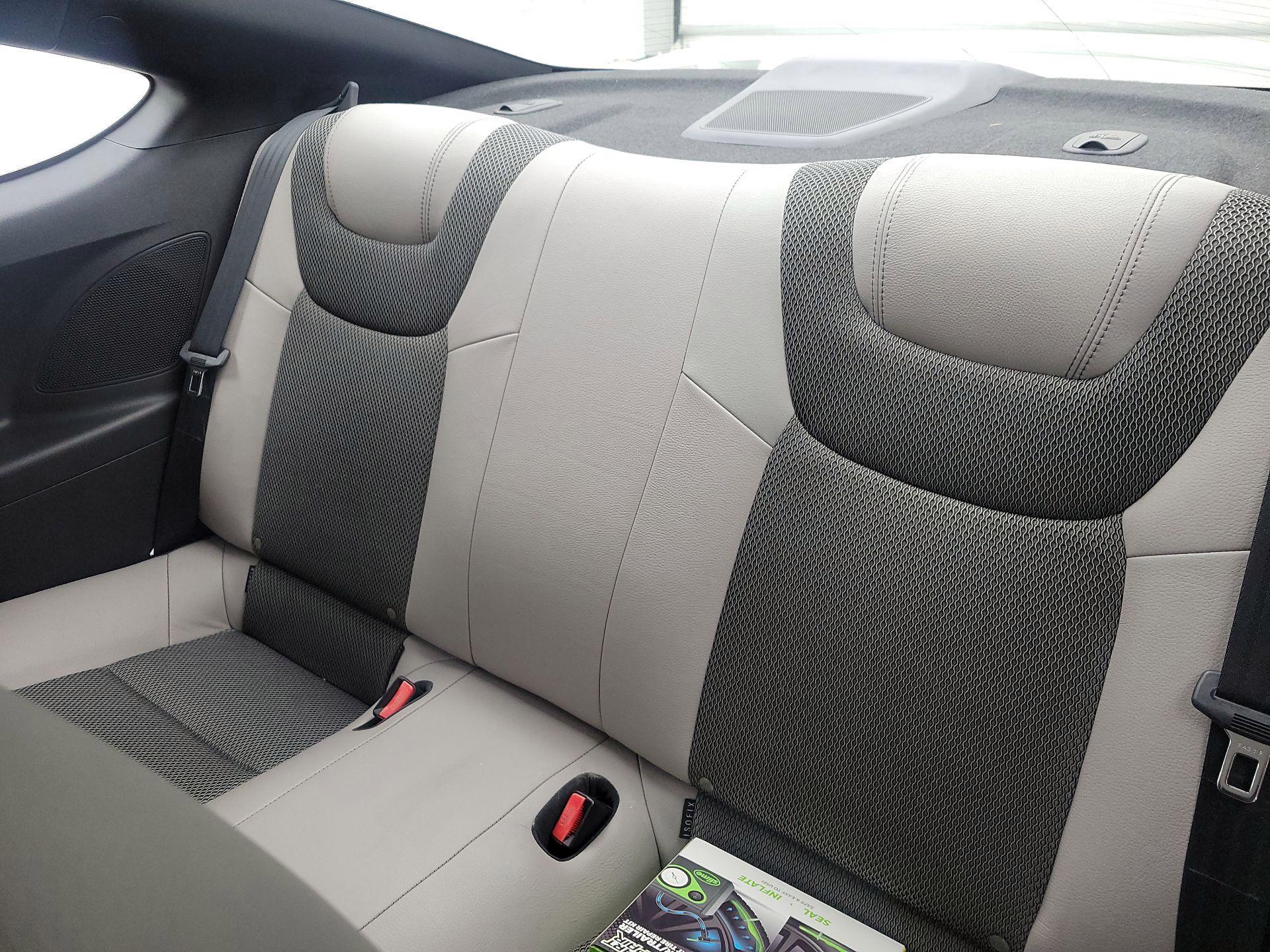 Thumbnail: 2013 Hyundai Genesis - 19