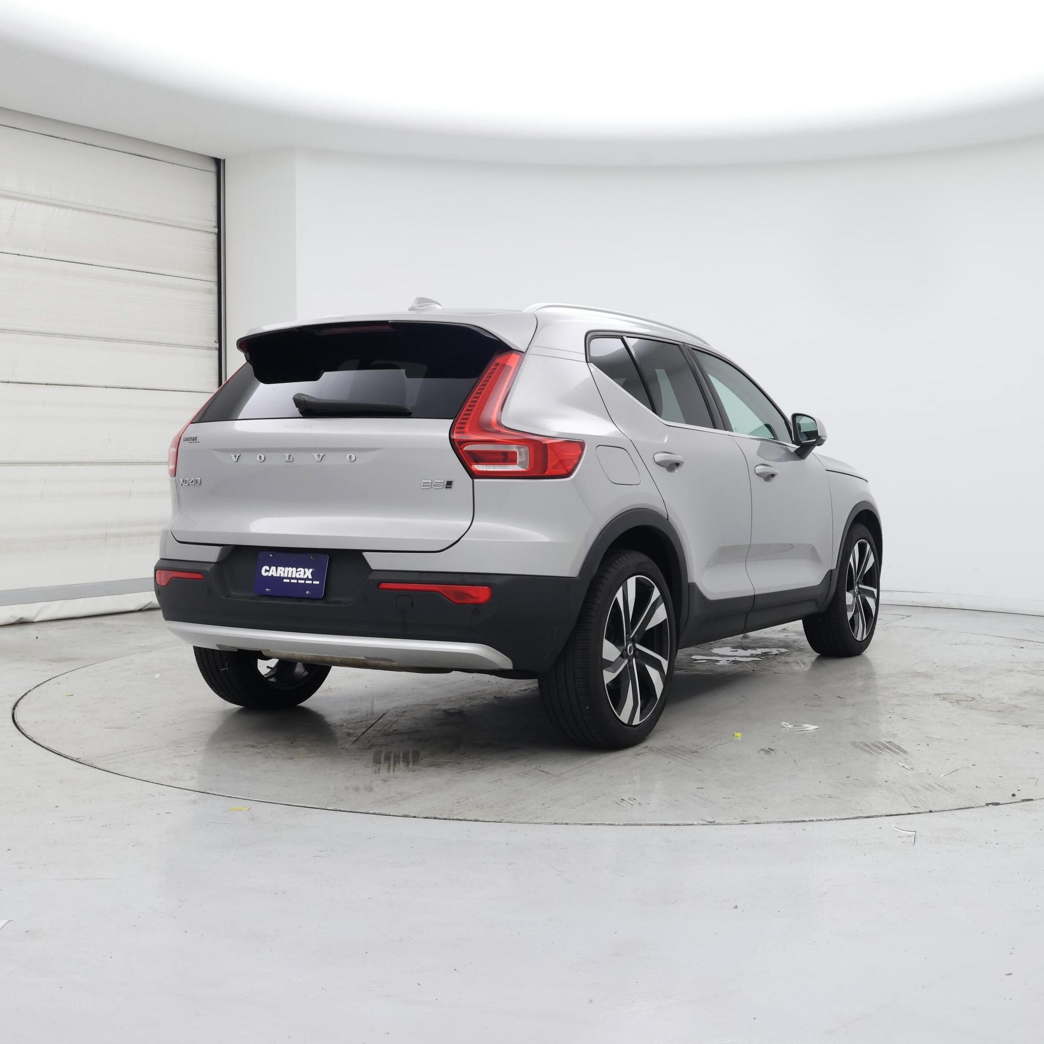 Thumbnail: 2023 Volvo XC40 - 8