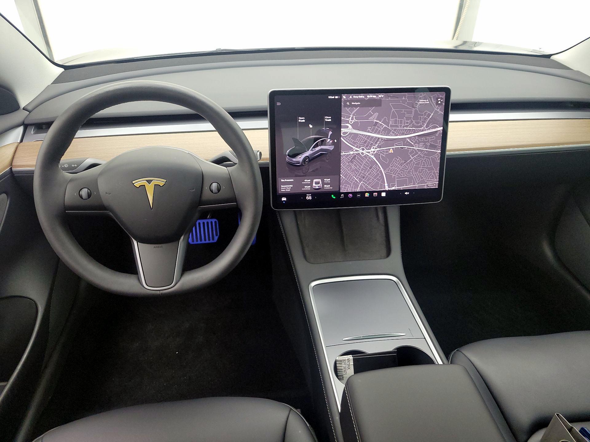 Thumbnail: 2023 Tesla Model 3 - 9