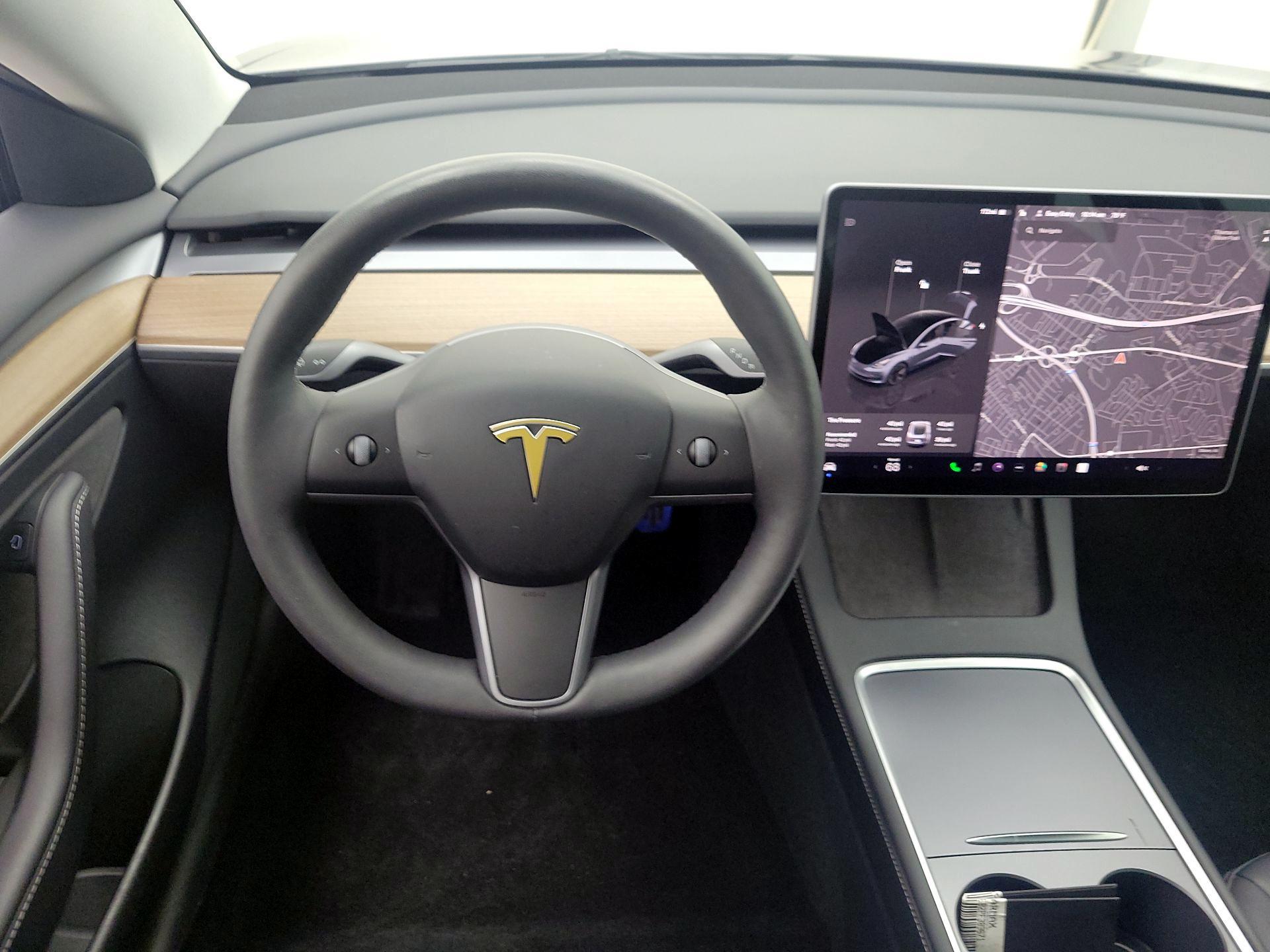 Thumbnail: 2023 Tesla Model 3 - 10