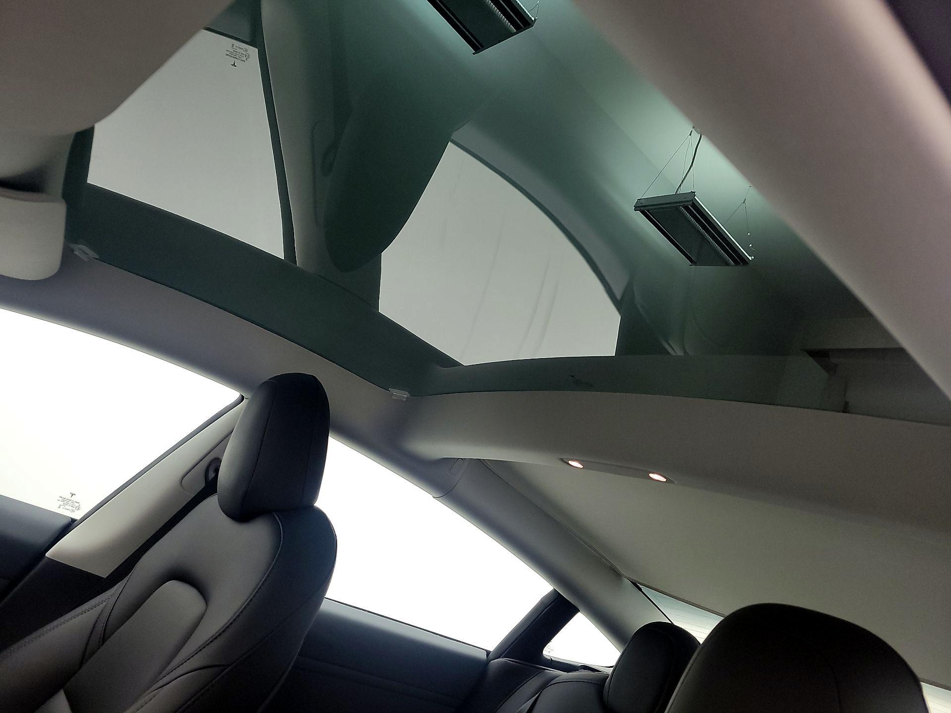 Thumbnail: 2023 Tesla Model 3 - 18