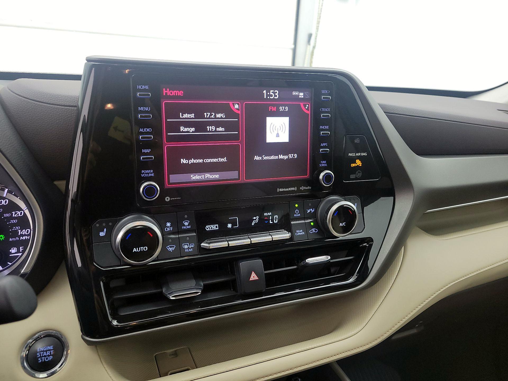 Thumbnail: 2022 Toyota Highlander - 16