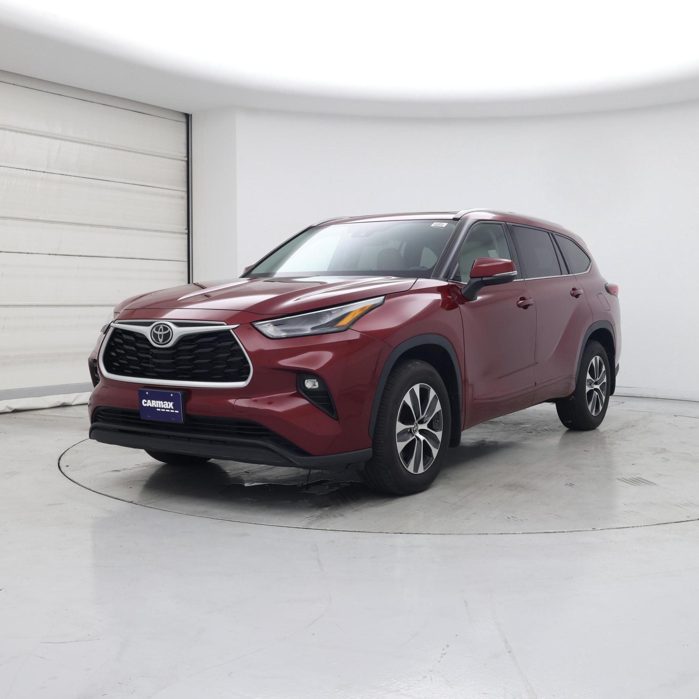 Thumbnail: 2022 Toyota Highlander - 4
