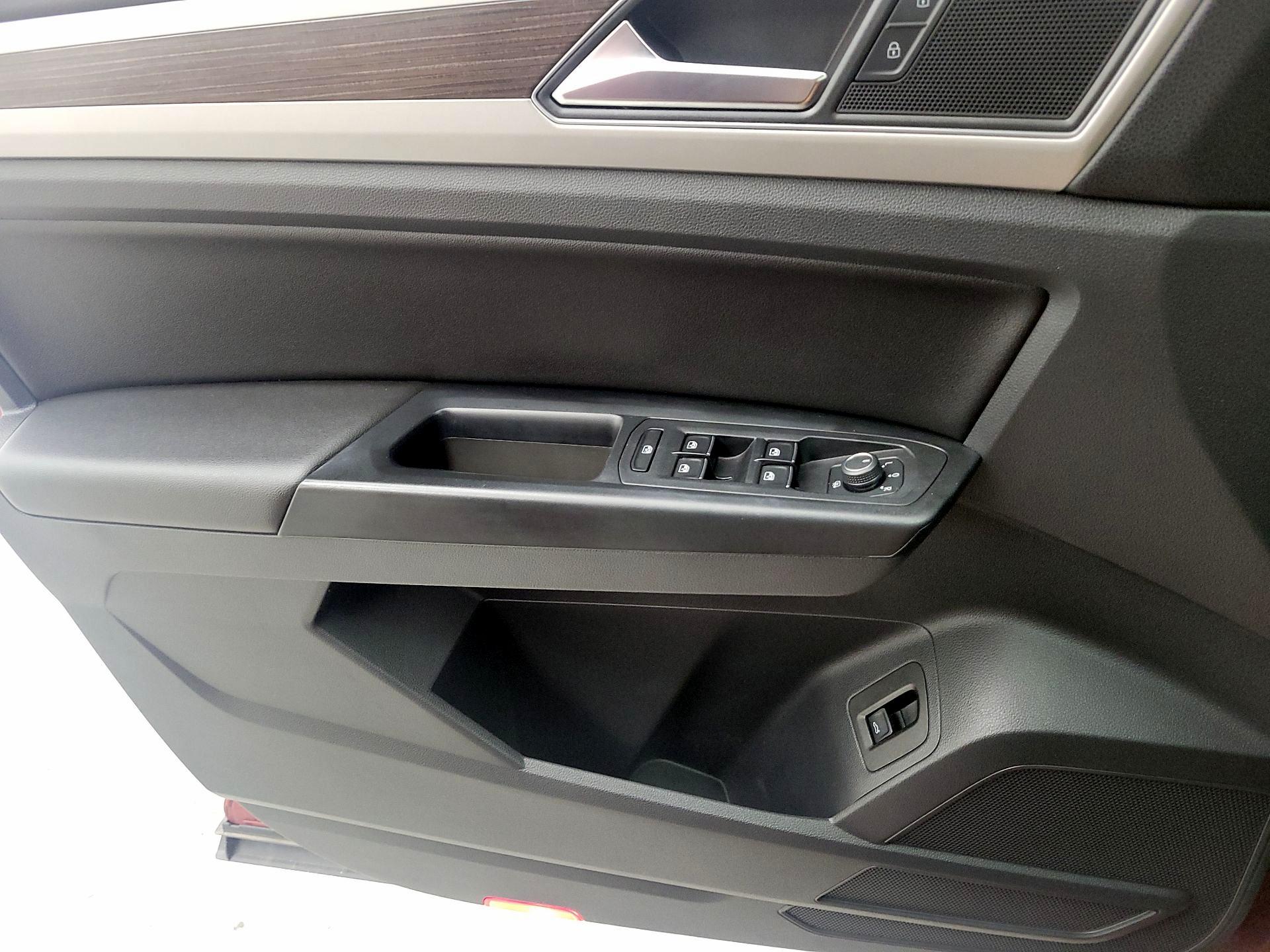 Thumbnail: 2019 Volkswagen Atlas - 12