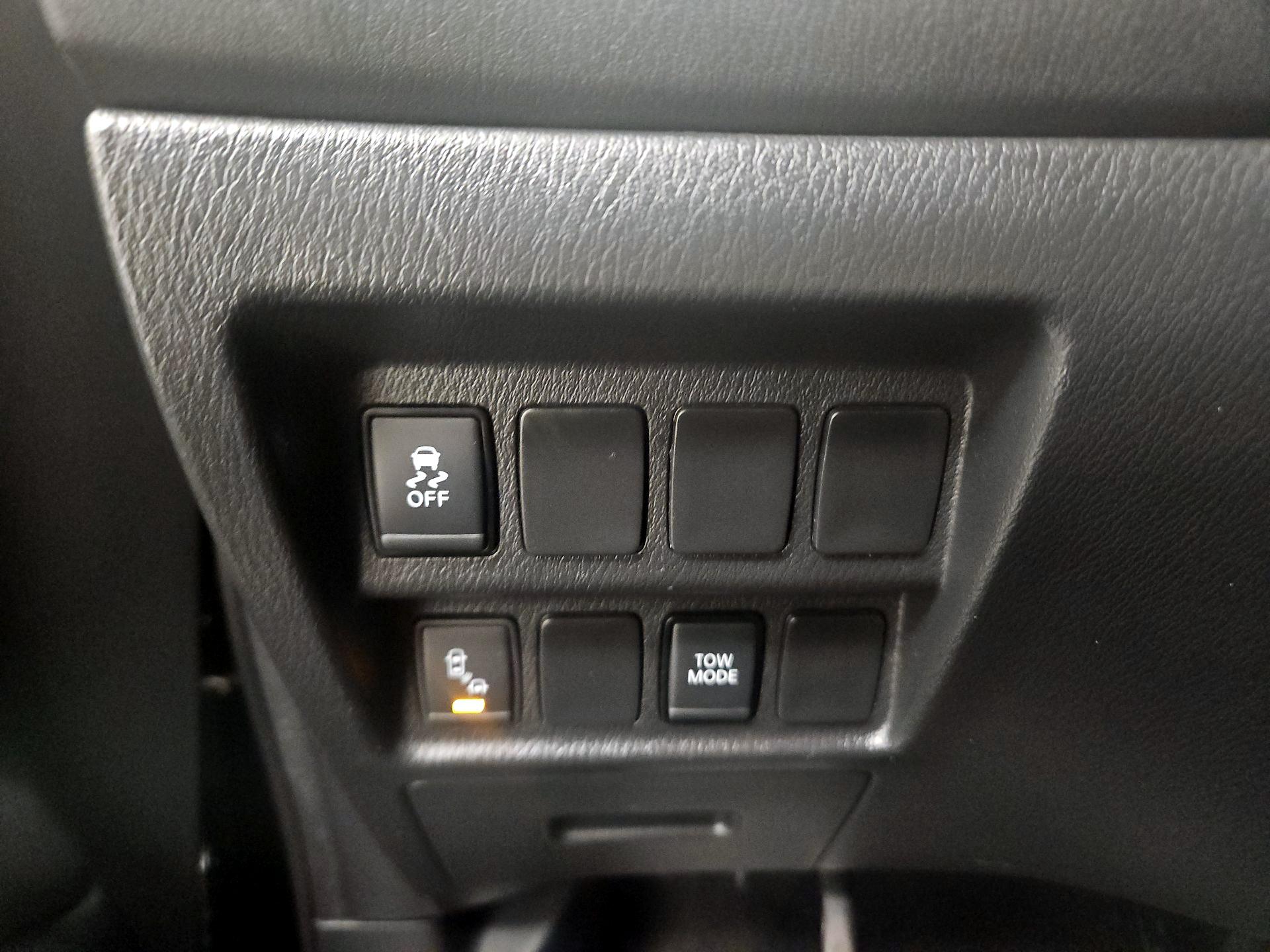 Thumbnail: 2019 Nissan Pathfinder - 13