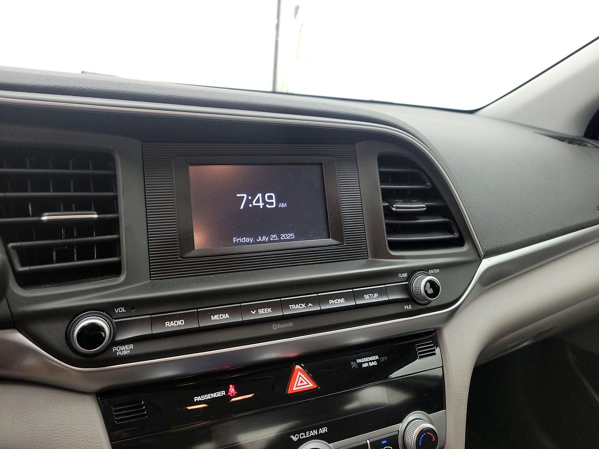 Thumbnail: 2020 Hyundai Elantra - 15