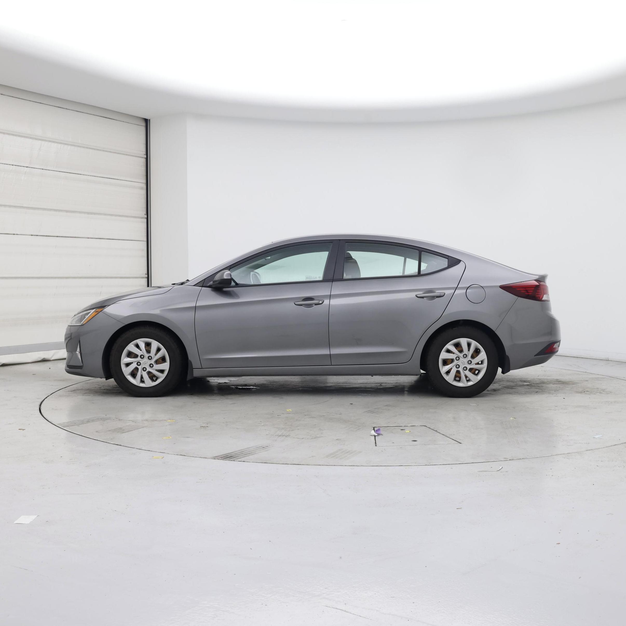 Thumbnail: 2020 Hyundai Elantra - 3