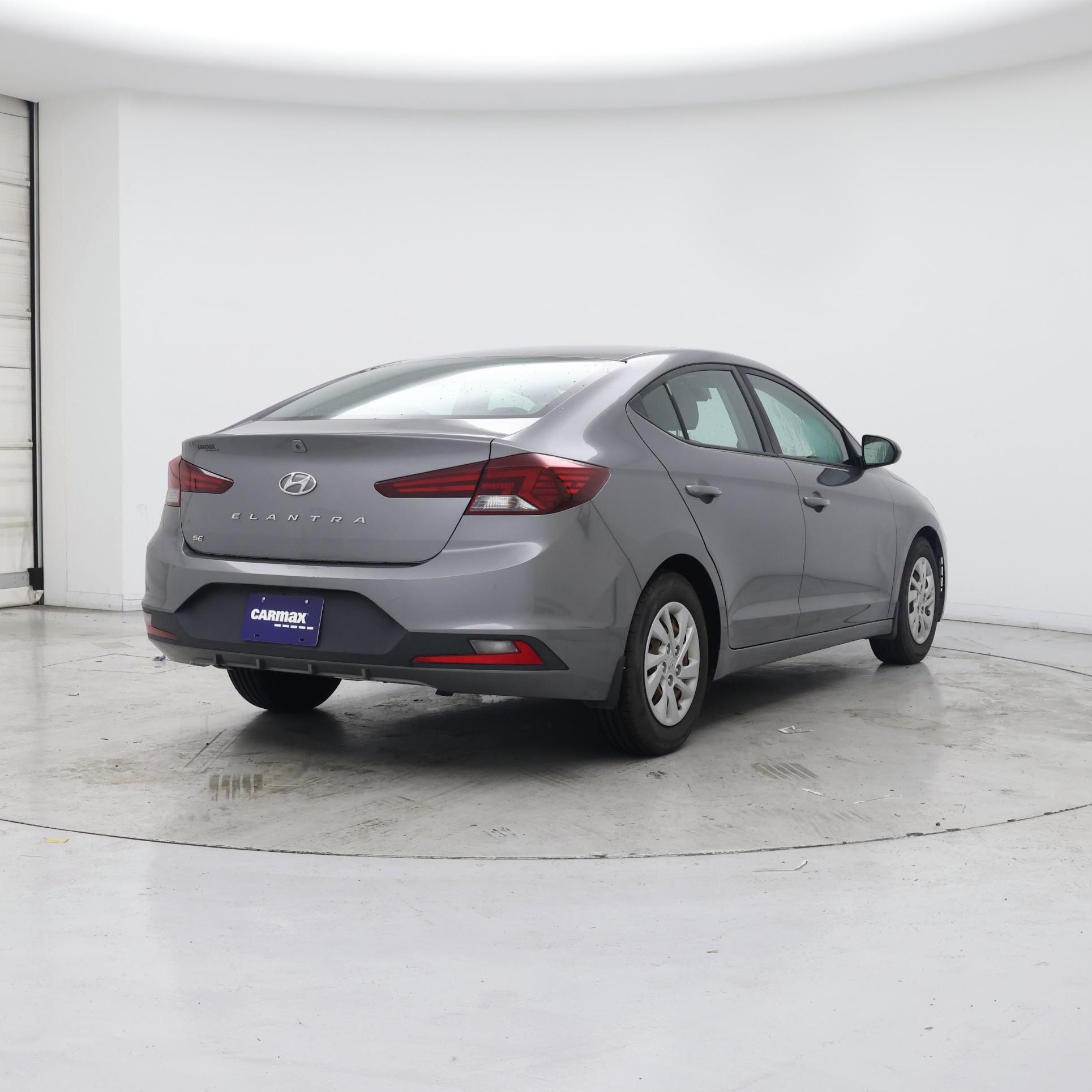 Thumbnail: 2020 Hyundai Elantra - 8