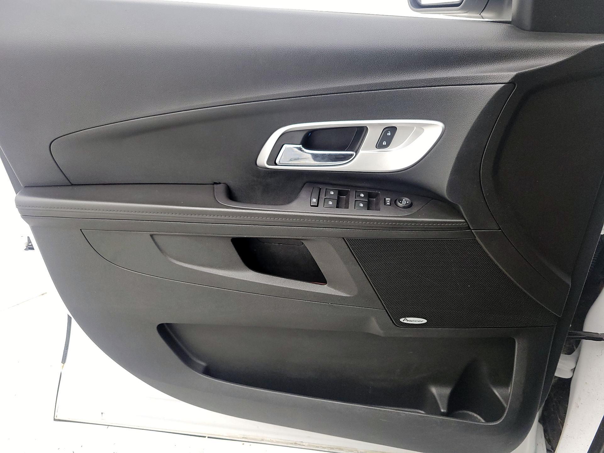 Thumbnail: 2016 Chevrolet Equinox - 12