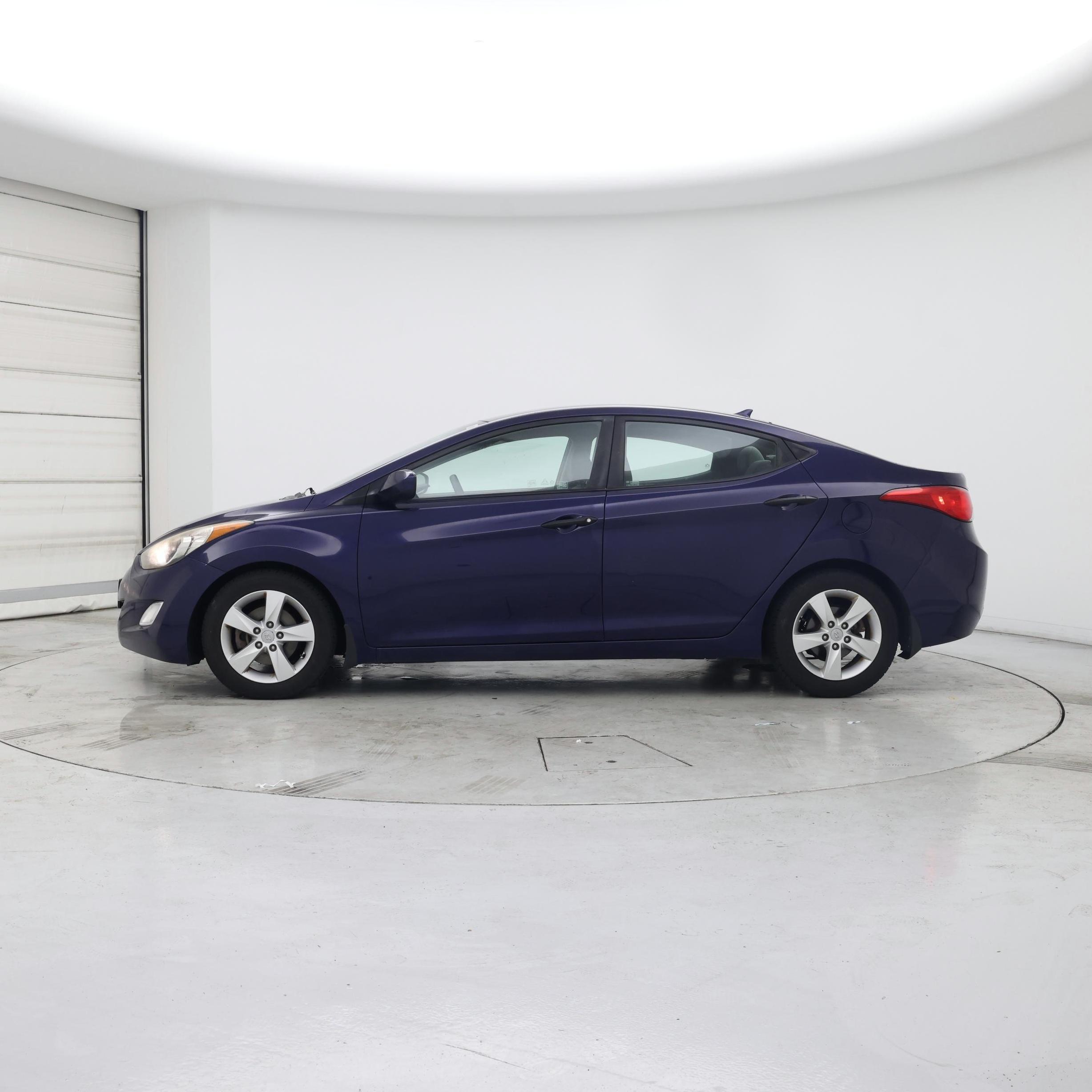 Thumbnail: 2013 Hyundai Elantra - 3