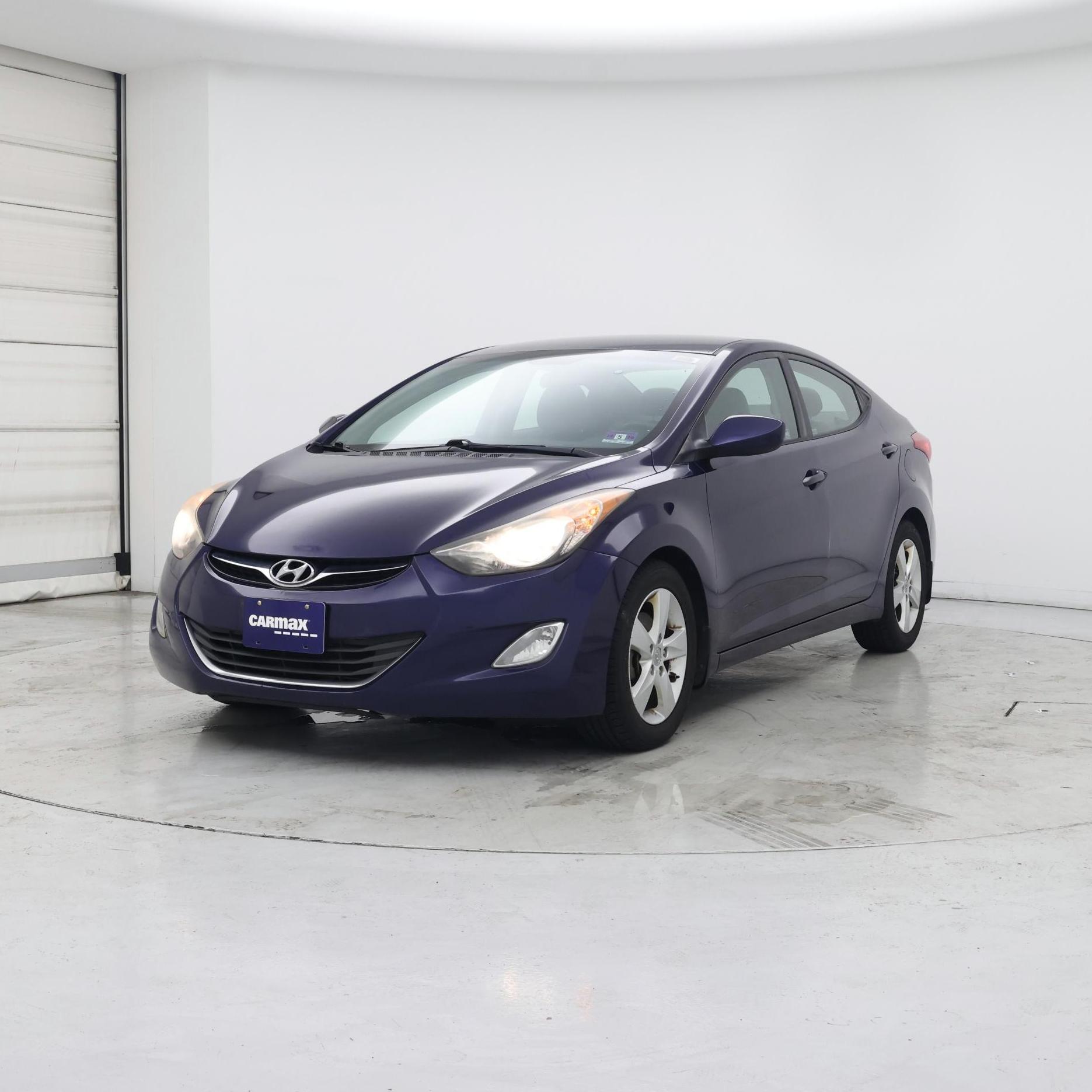 Thumbnail: 2013 Hyundai Elantra - 4
