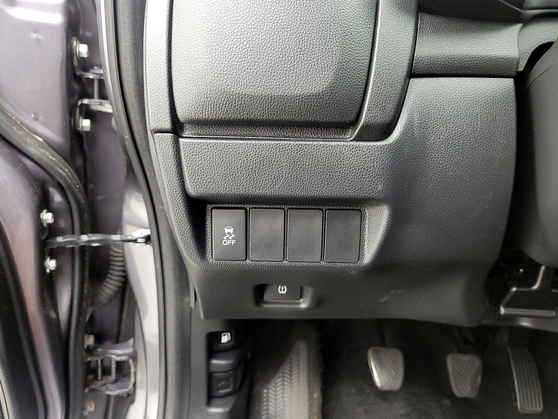 Thumbnail: 2015 Honda Fit - 13