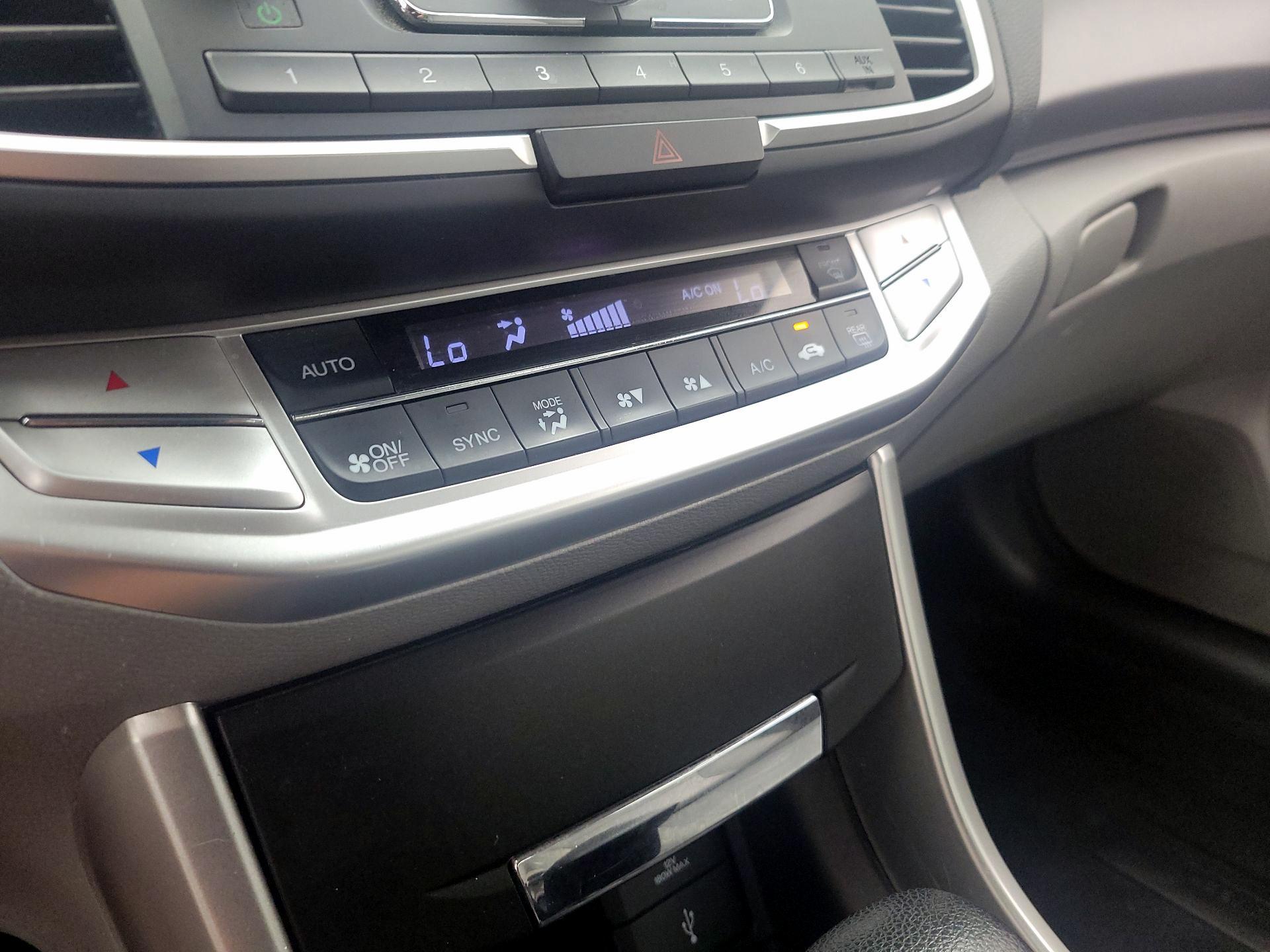 Thumbnail: 2014 Honda Accord - 15
