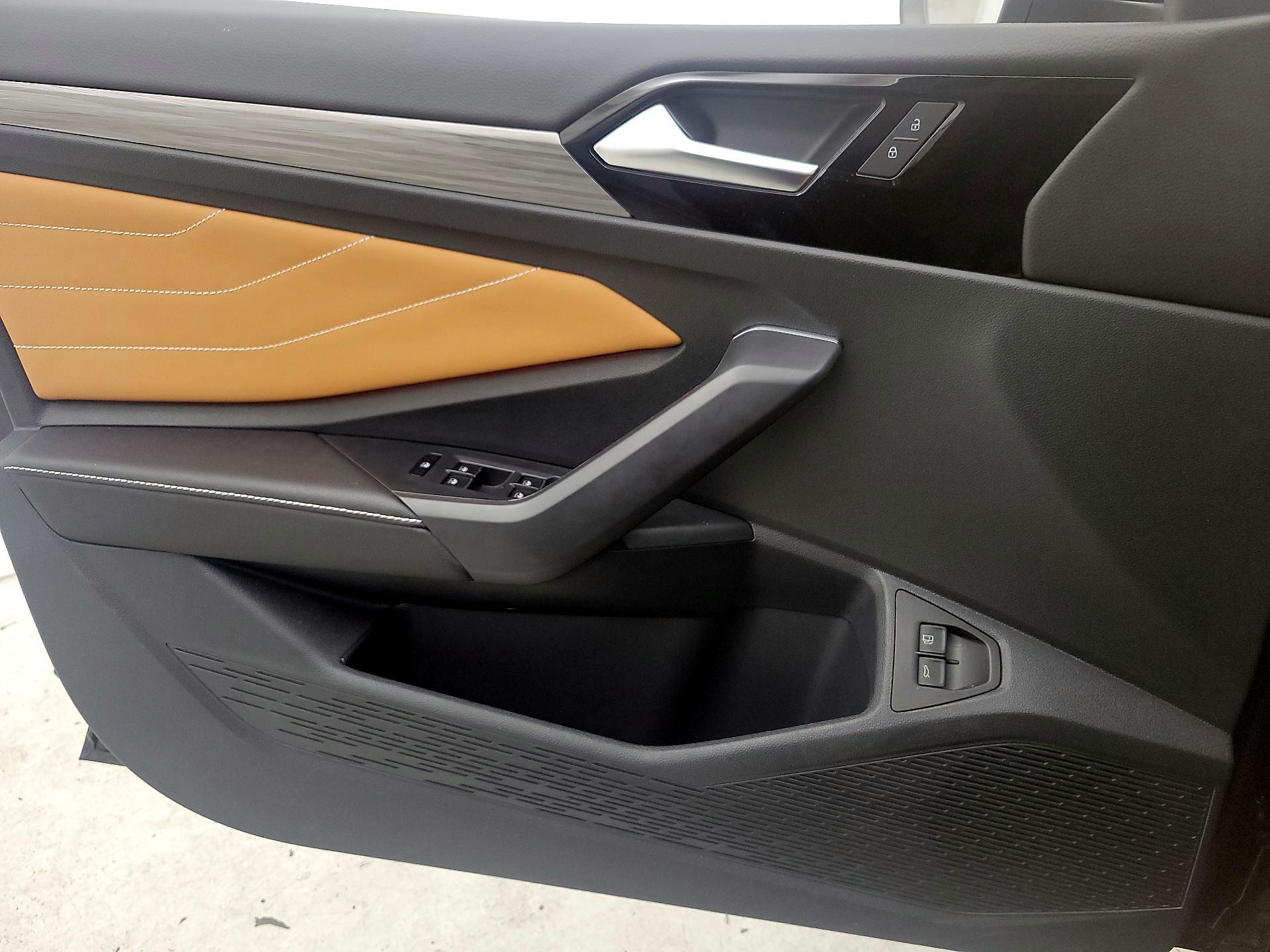 Thumbnail: 2024 Volkswagen Jetta - 12