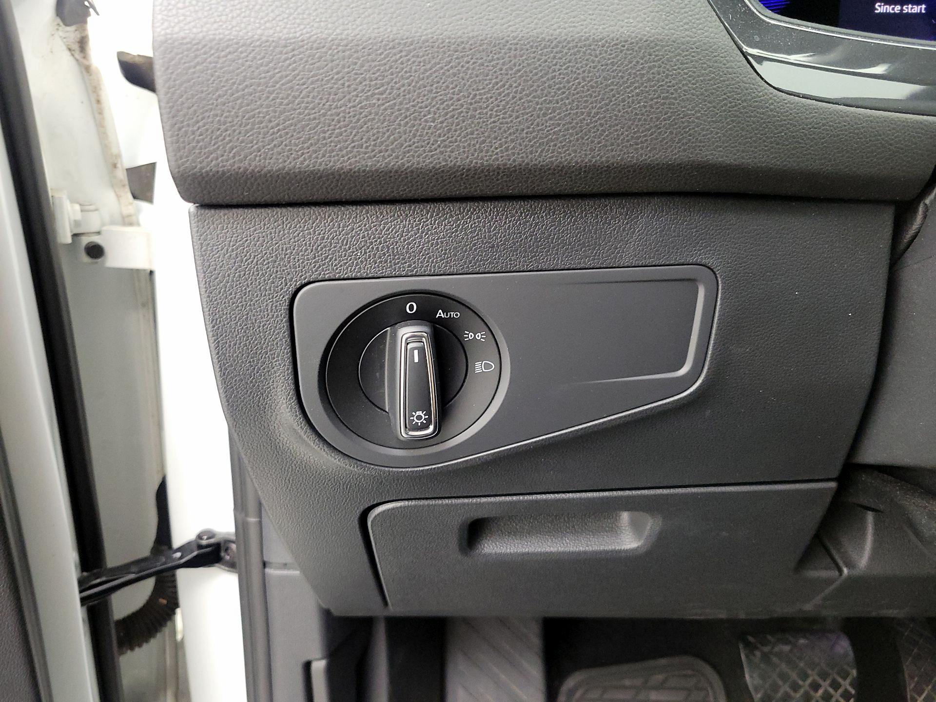 Thumbnail: 2023 Volkswagen Tiguan - 13