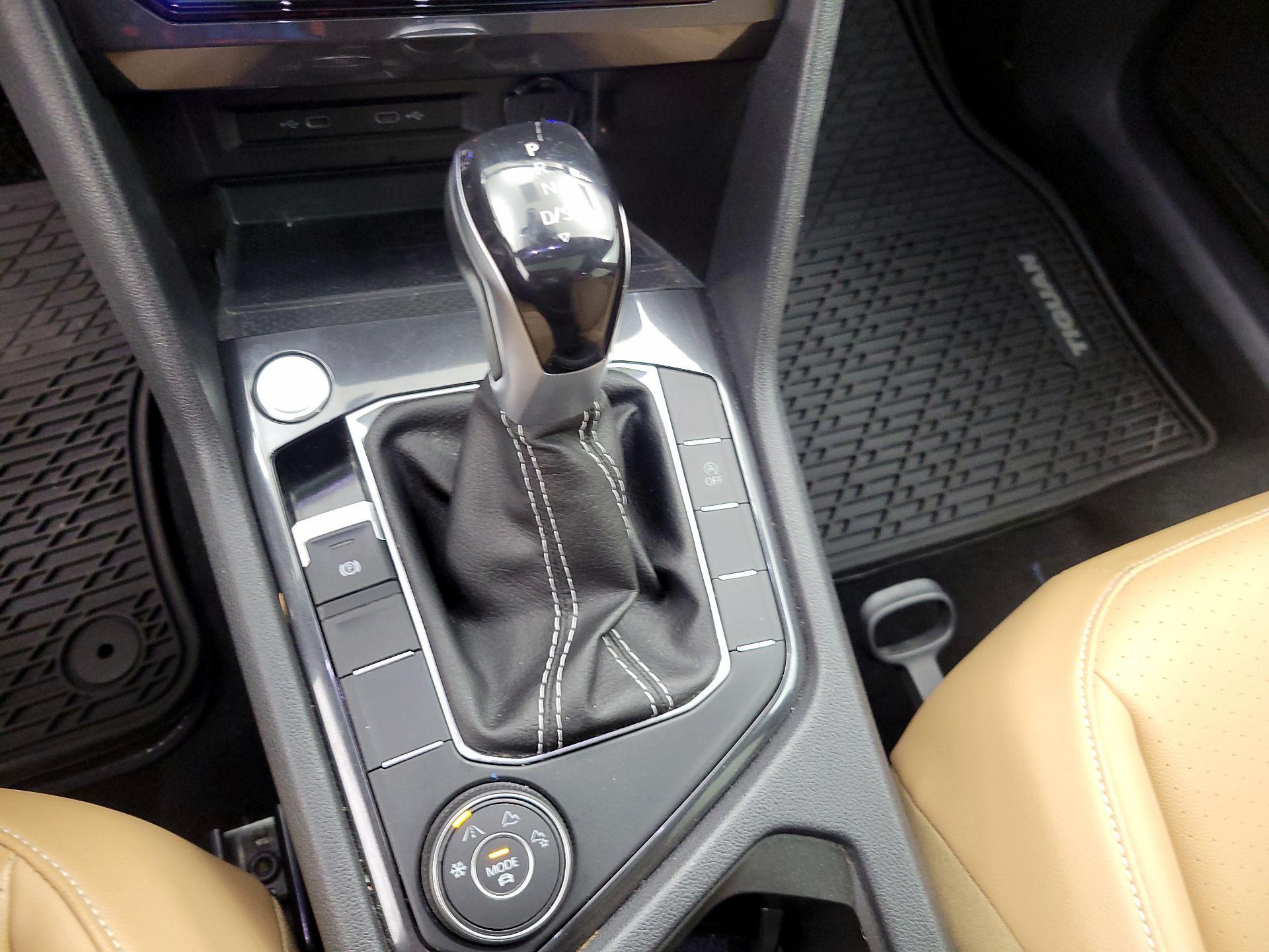 Thumbnail: 2023 Volkswagen Tiguan - 17