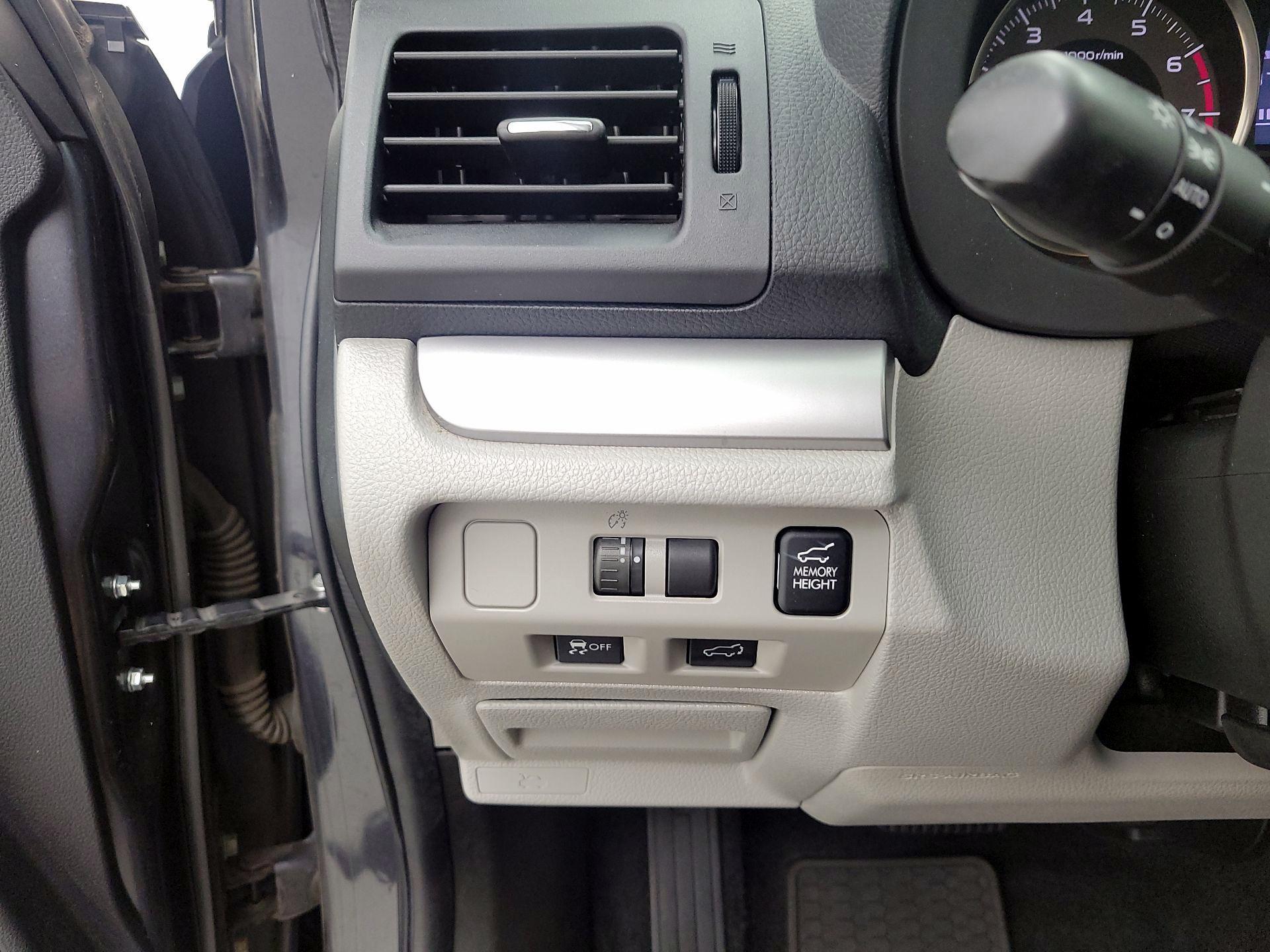 Thumbnail: 2015 Subaru Forester - 13