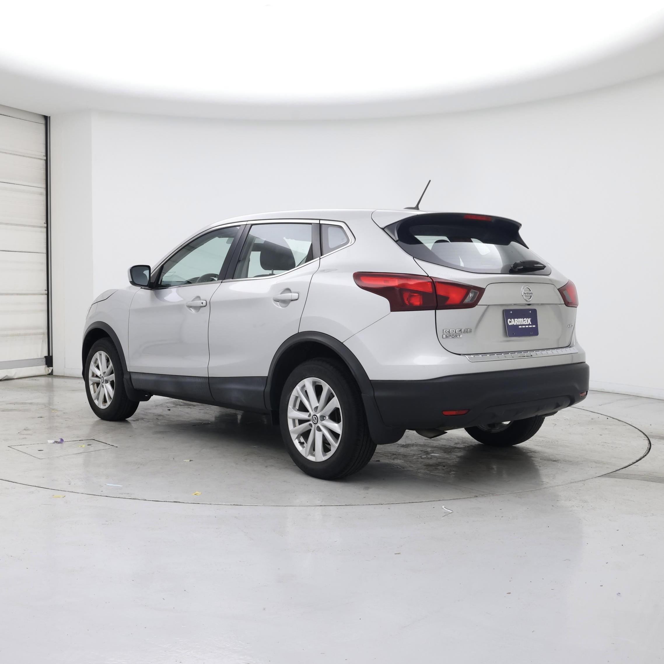 Thumbnail: 2019 Nissan Rogue Sport - 2