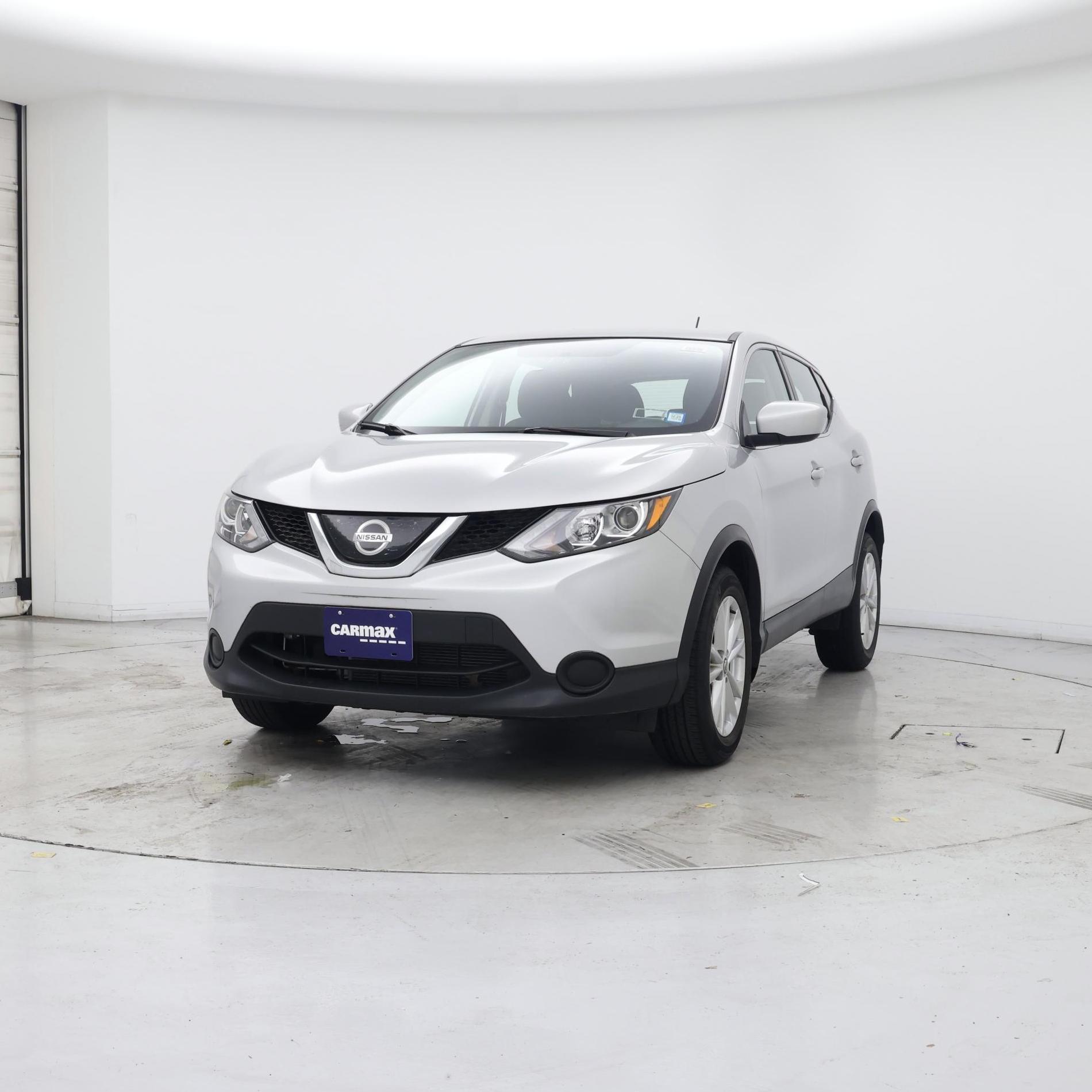 Thumbnail: 2019 Nissan Rogue Sport - 4