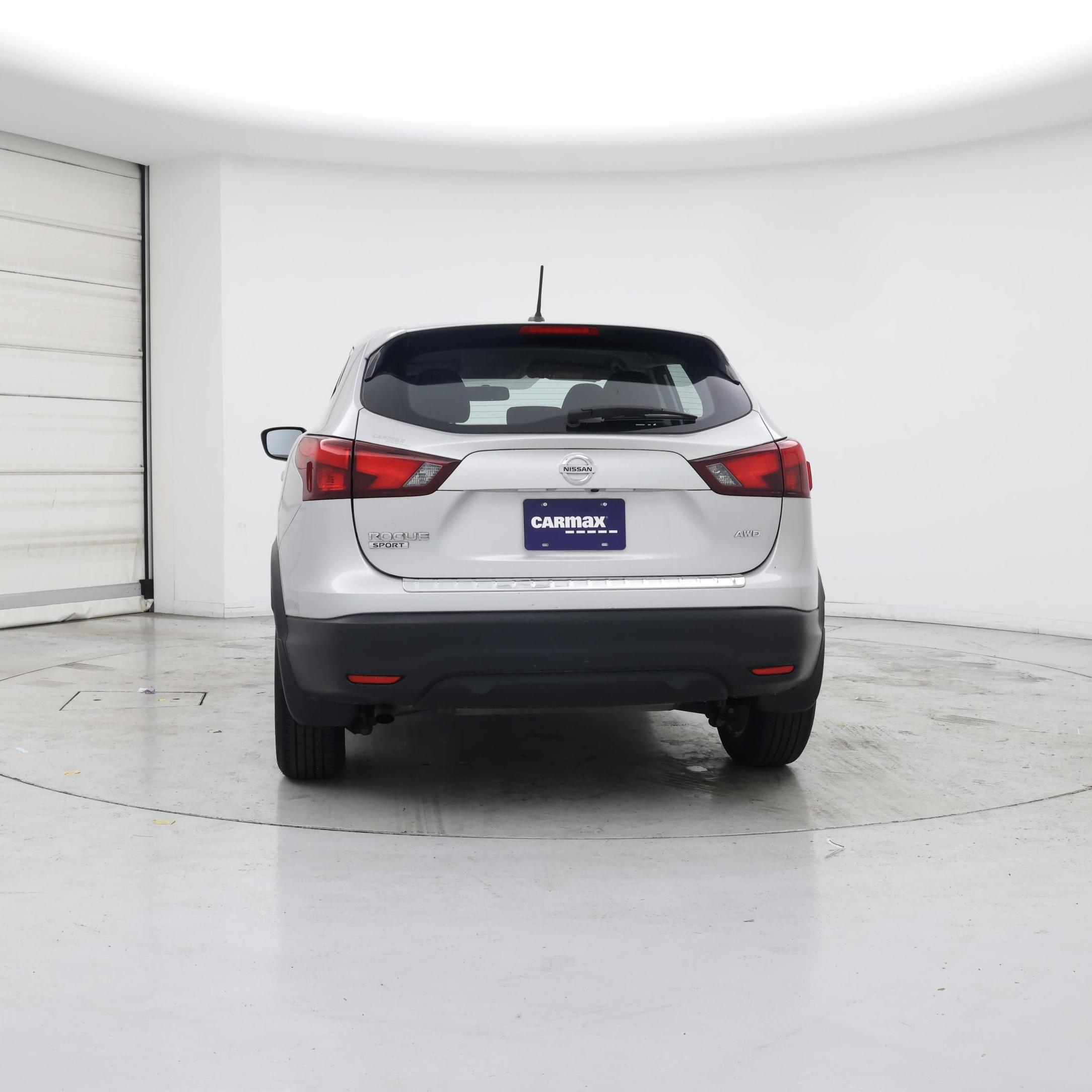 Thumbnail: 2019 Nissan Rogue Sport - 6