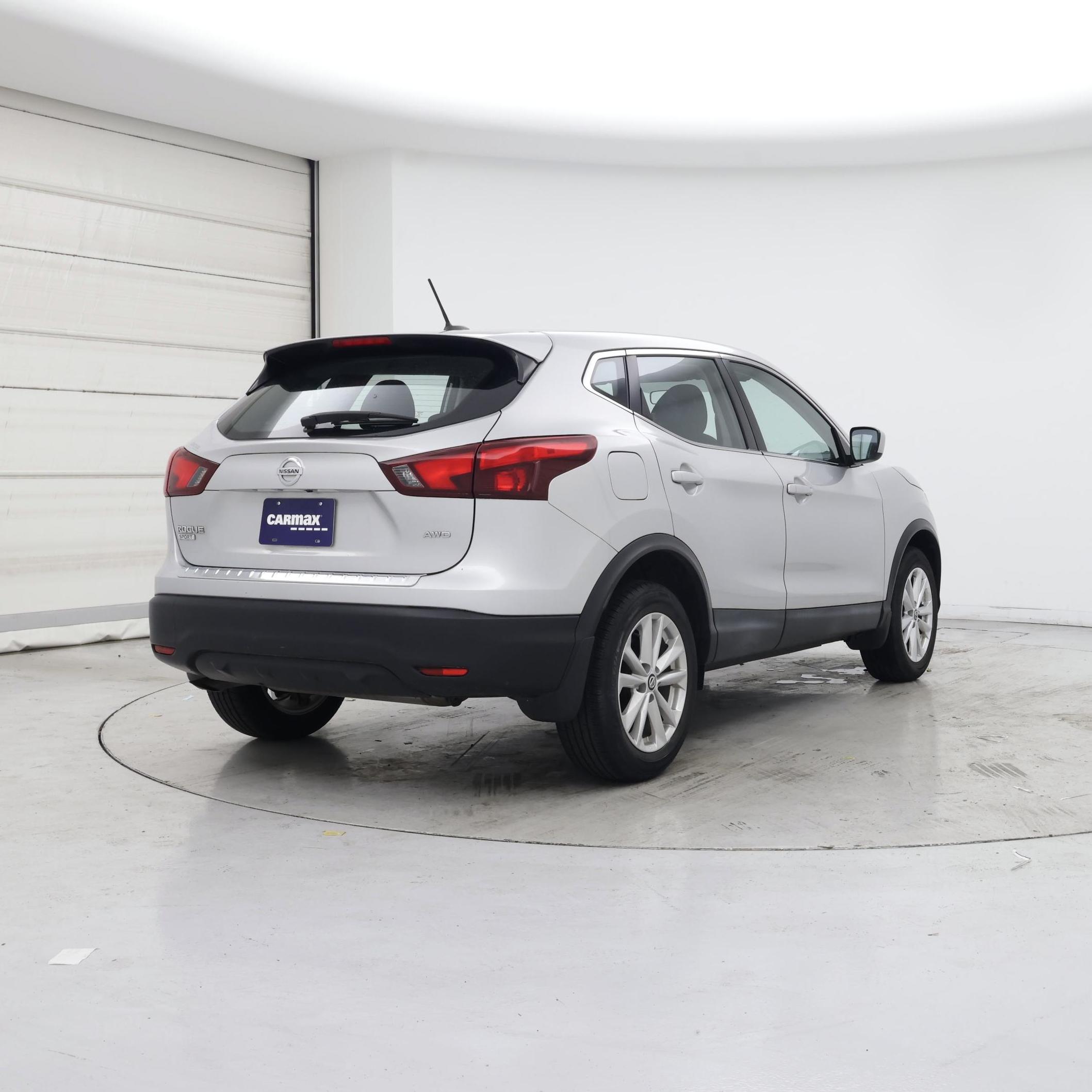 Thumbnail: 2019 Nissan Rogue Sport - 8