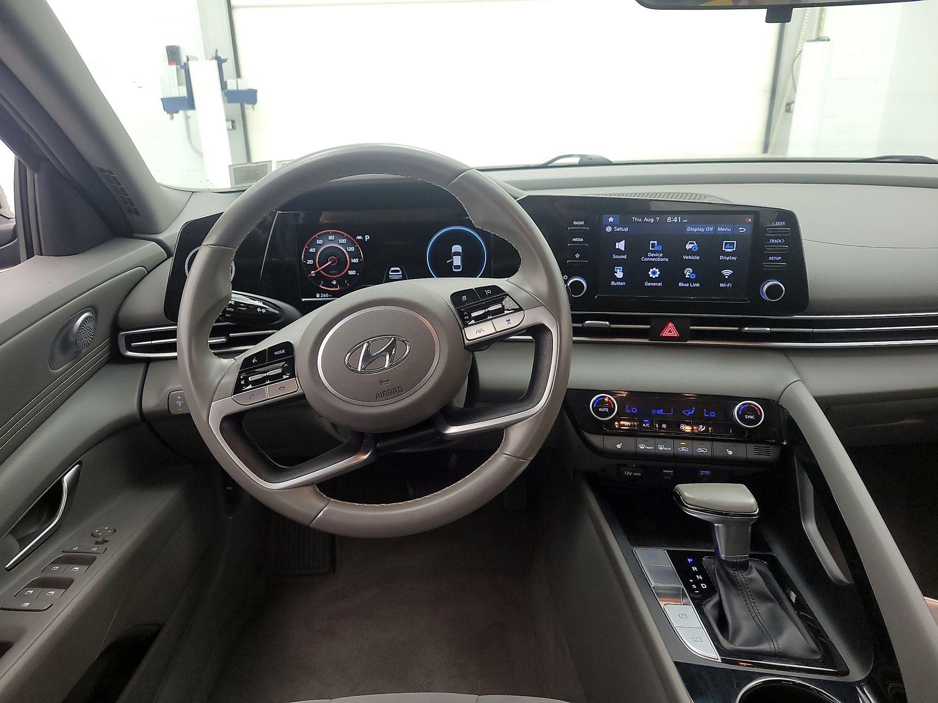 Thumbnail: 2021 Hyundai Elantra - 10