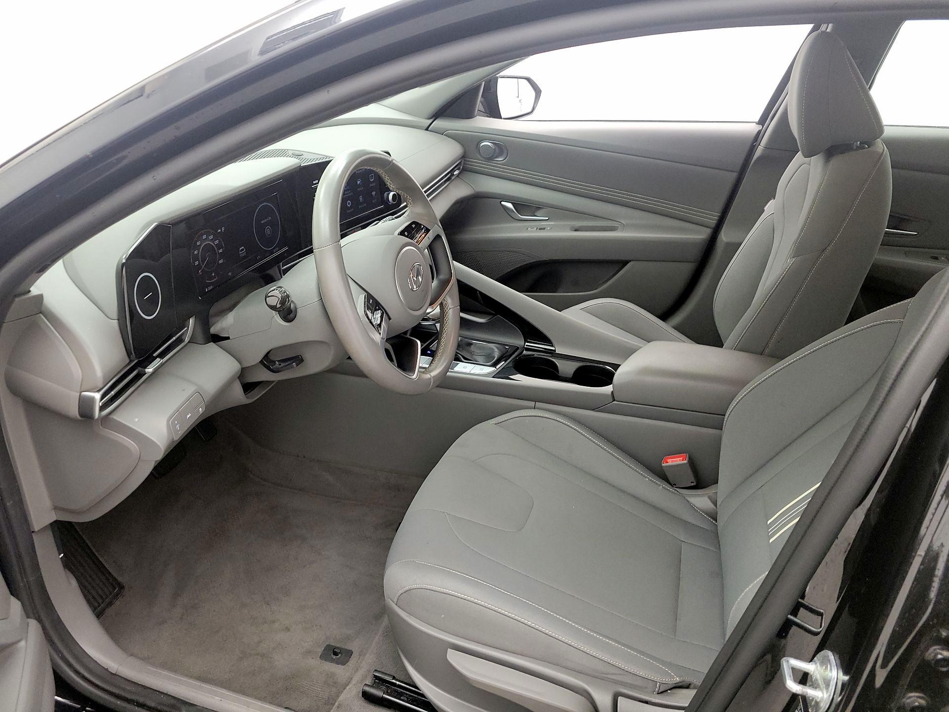 Thumbnail: 2021 Hyundai Elantra - 11