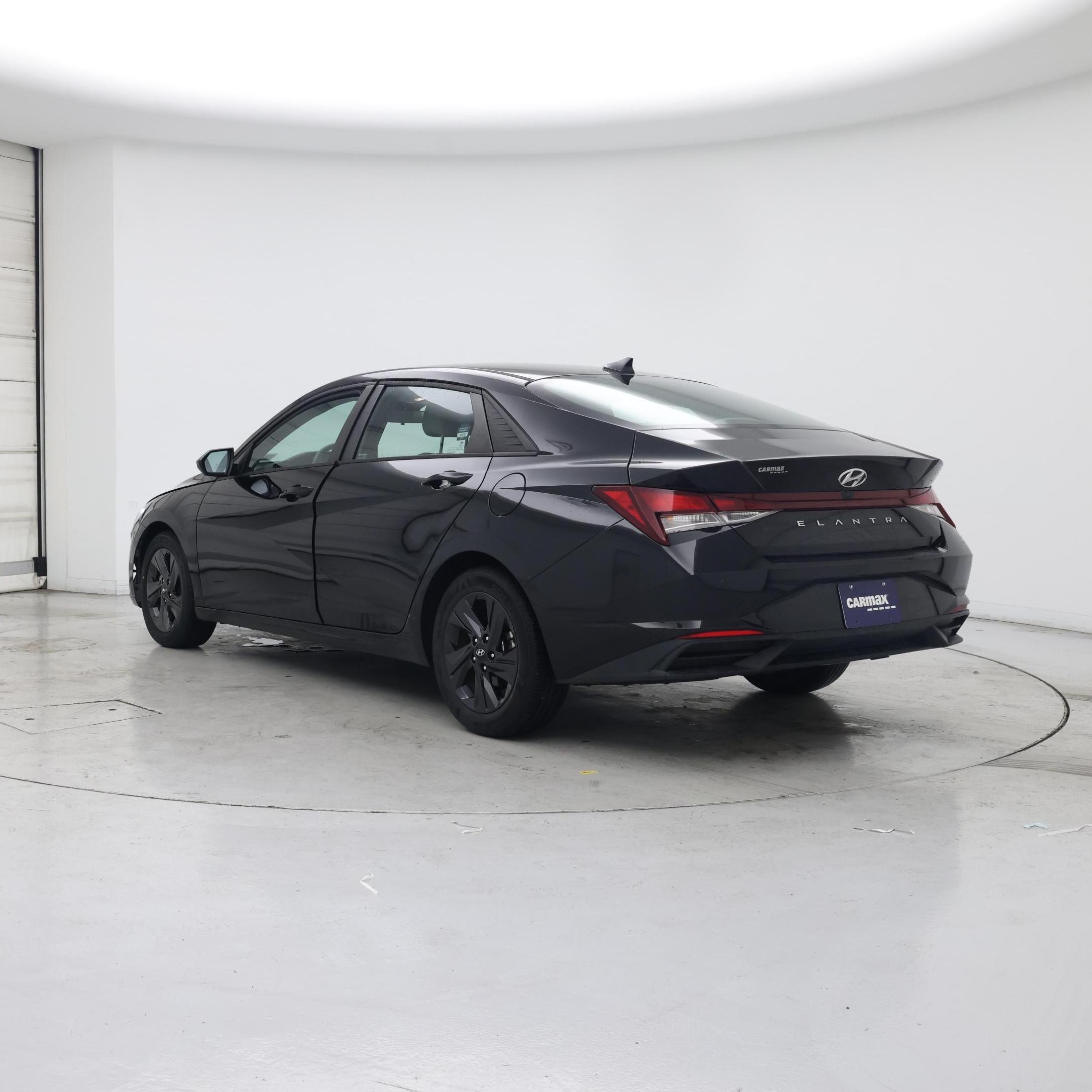 Thumbnail: 2021 Hyundai Elantra - 2