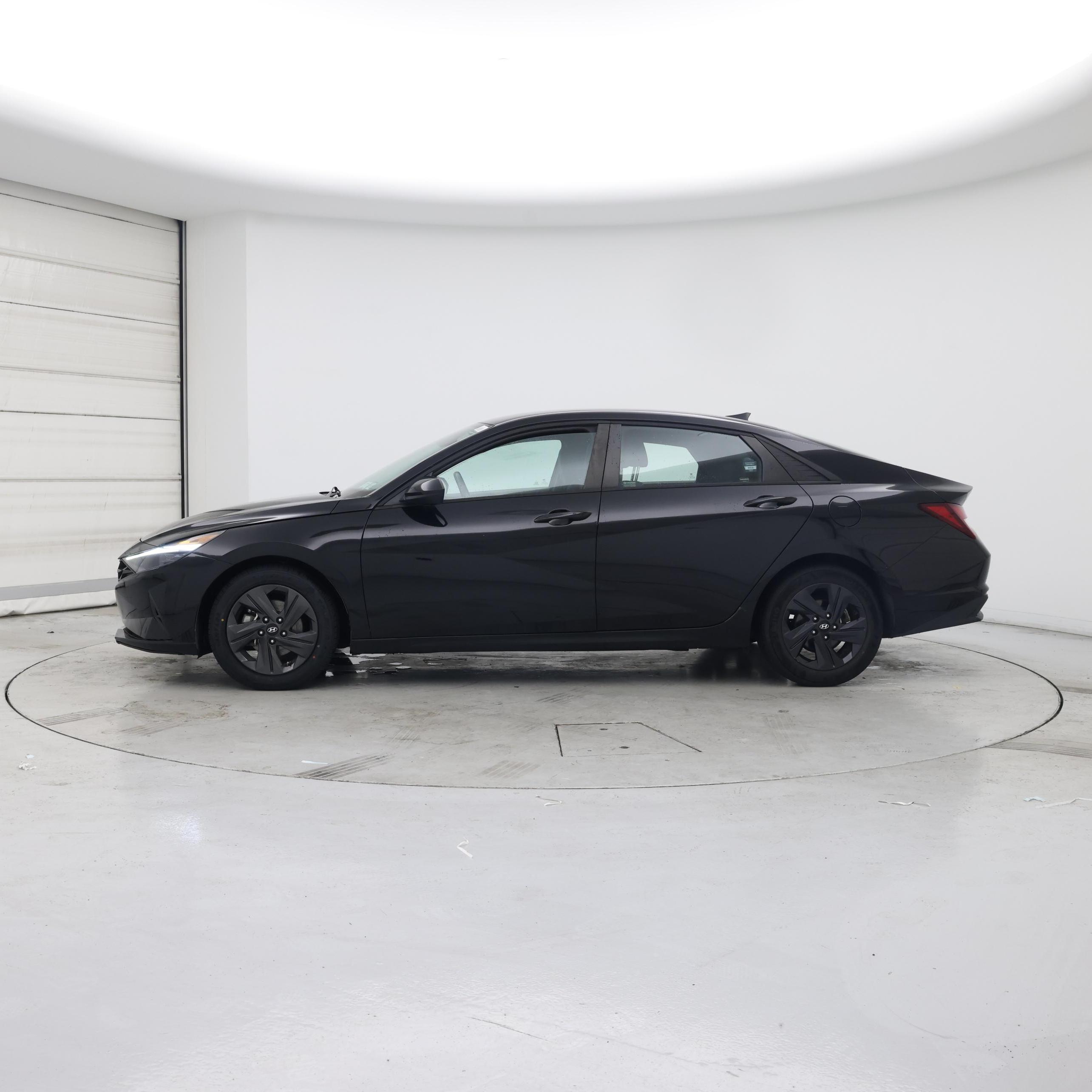 Thumbnail: 2021 Hyundai Elantra - 3